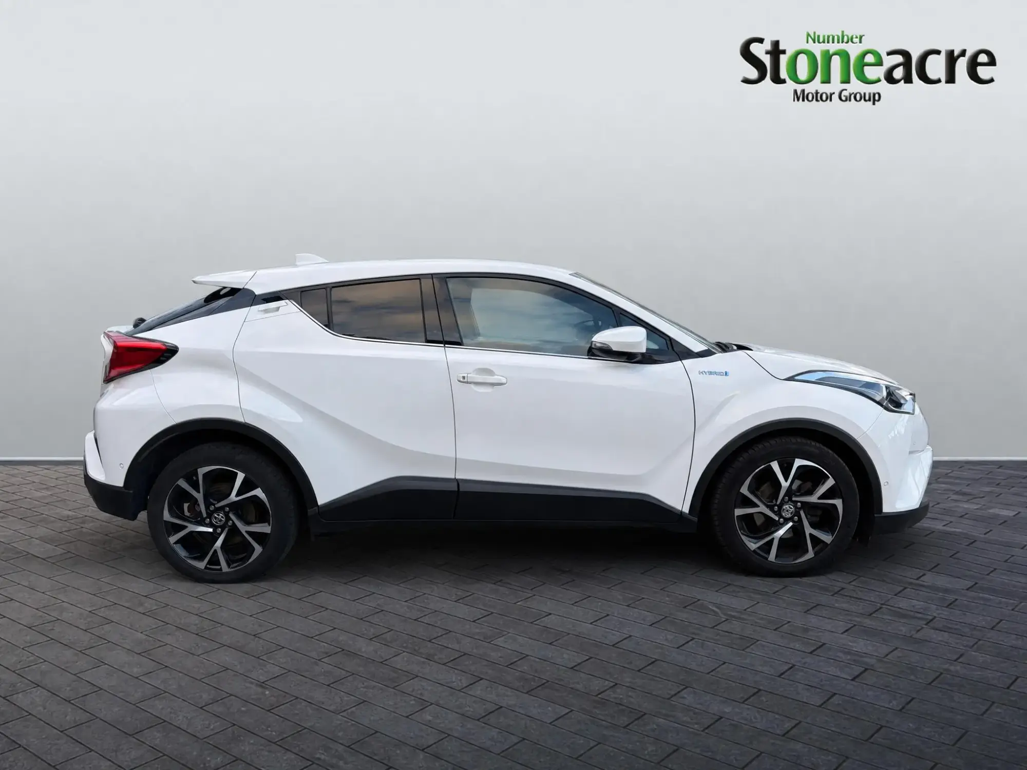 Toyota C-HR Hybrid Image 7 Toyota C-HR Hybrid Image 7