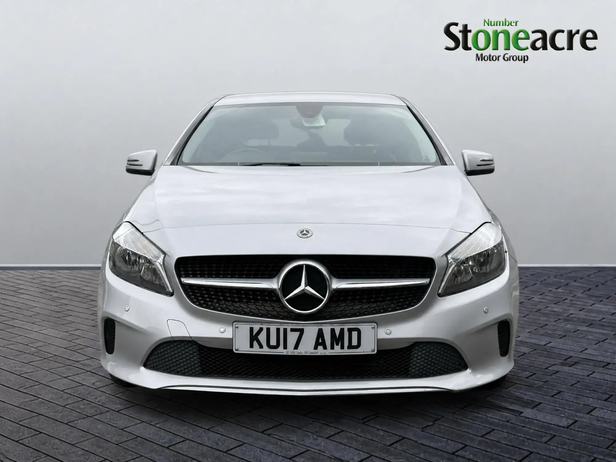 Mercedes-Benz A-Class 1.6 A180 Sport 7G-DCT Euro 6 (s/s) 5dr KU17AMD Image 2 Mercedes-Benz A-Class 1.6 A180 Sport 7G-DCT Euro 6 (s/s) 5dr KU17AMD Image 2
