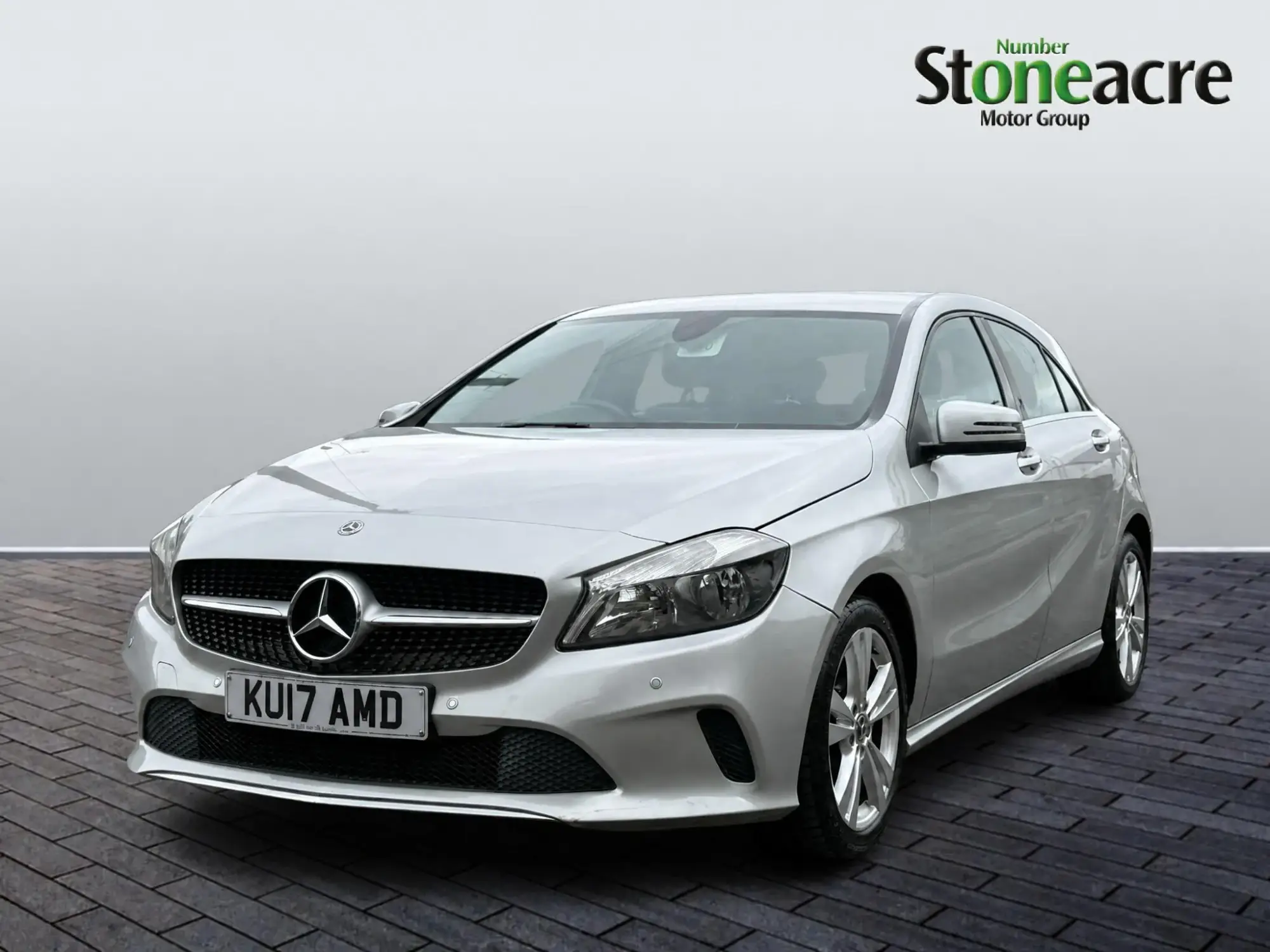 Mercedes-Benz A-Class 1.6 A180 Sport 7G-DCT Euro 6 (s/s) 5dr KU17AMD Image 3 Mercedes-Benz A-Class 1.6 A180 Sport 7G-DCT Euro 6 (s/s) 5dr KU17AMD Image 3