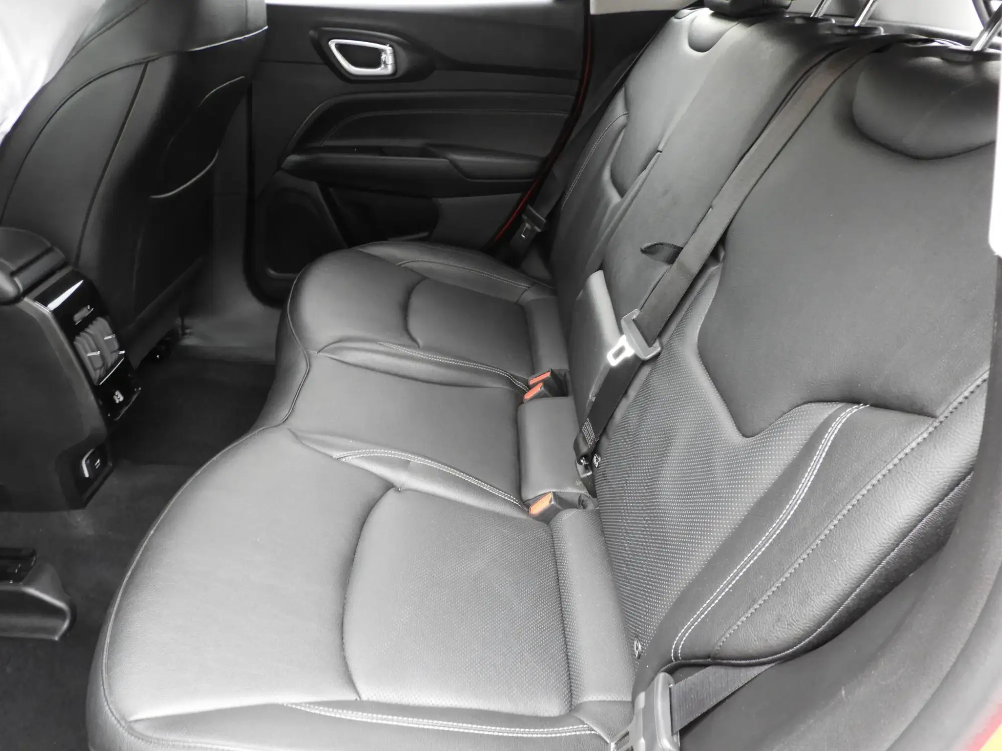 Jeep Compass 4XE Image 23 Jeep Compass 4XE Image 23