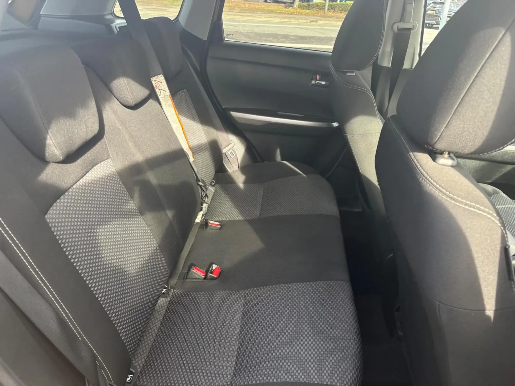 Suzuki Vitara Image 23