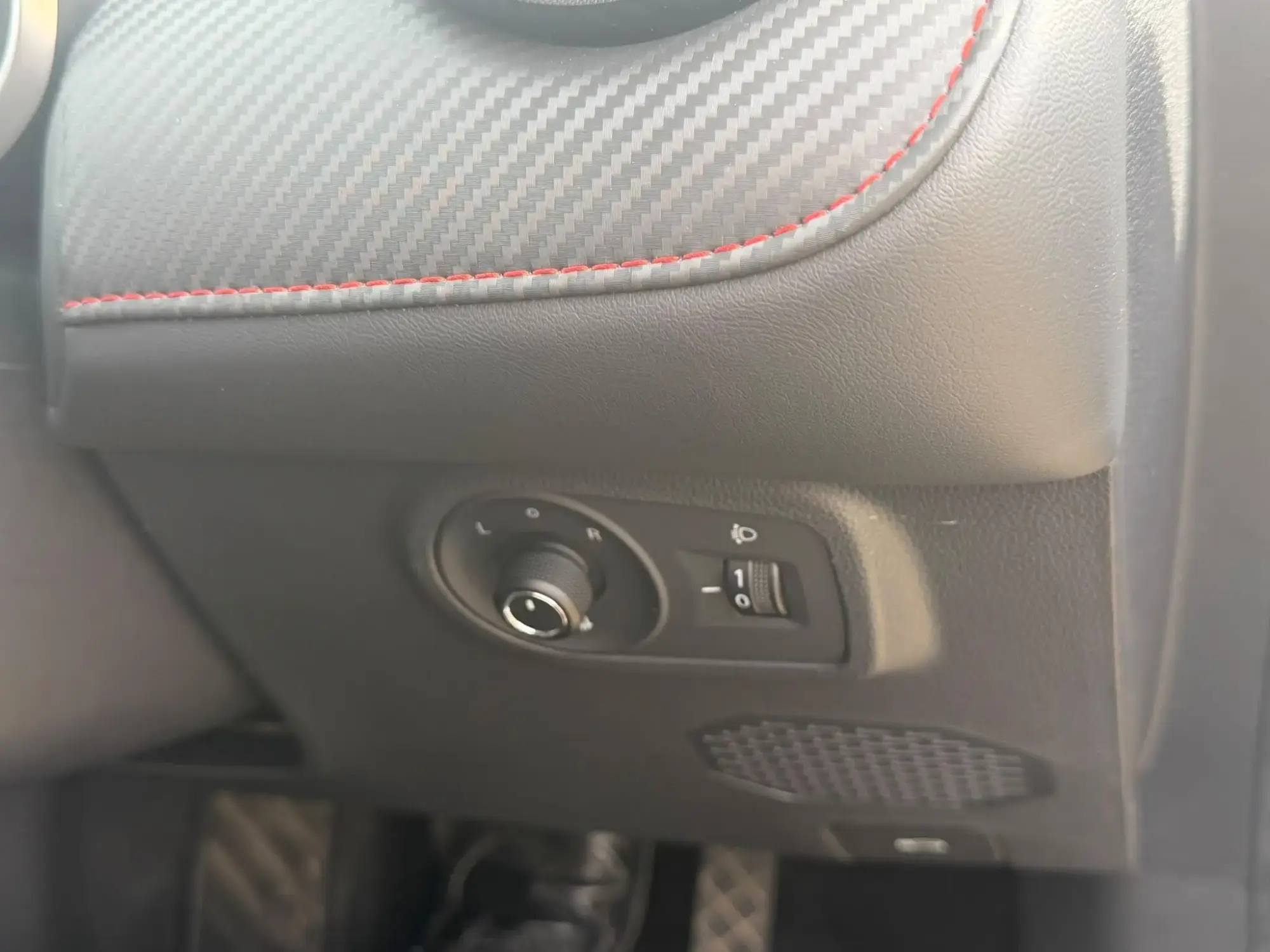 MG ZS EV Image 16