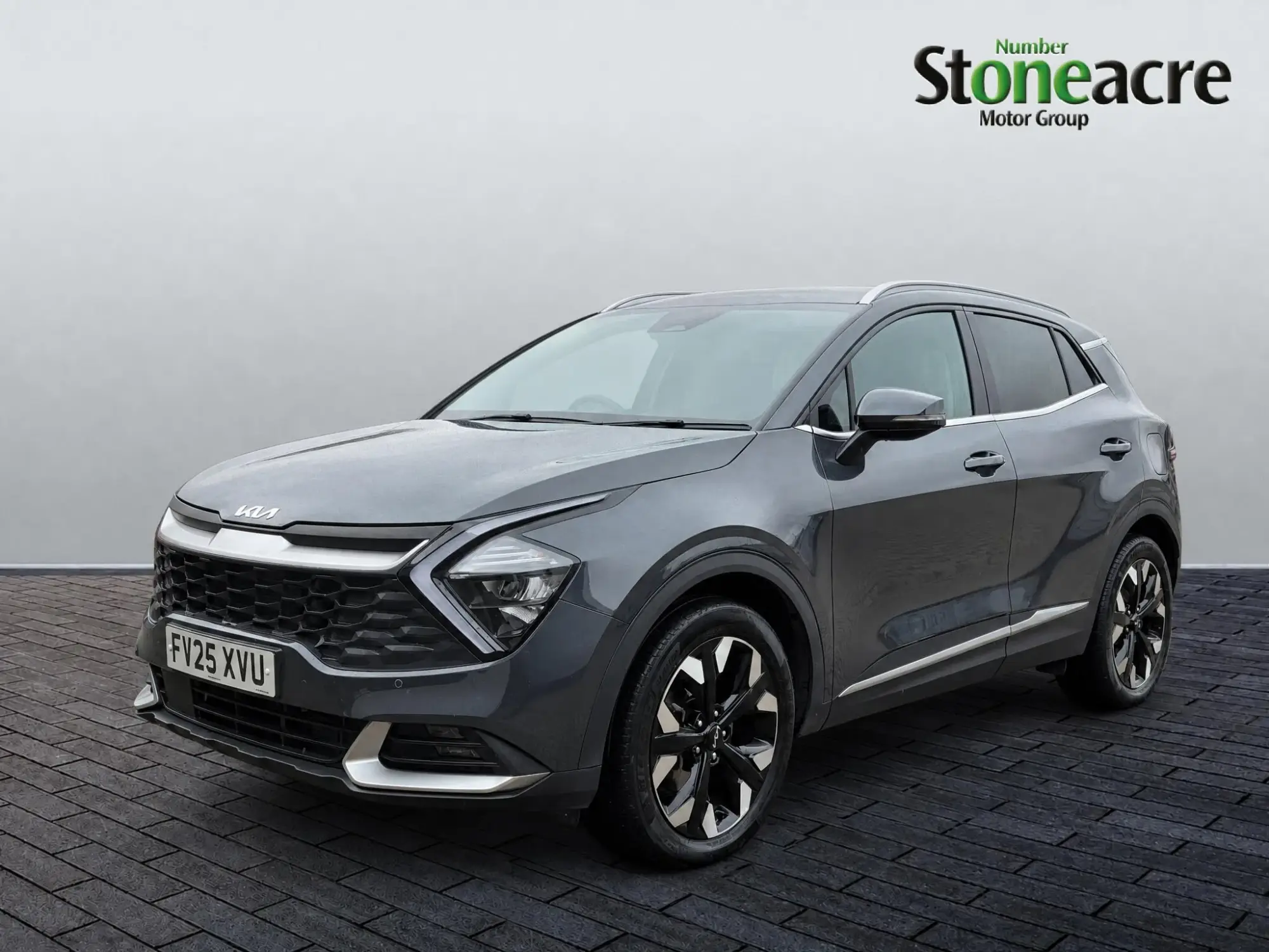 Kia Sportage Plug-In Hybrid 1.6 T-GDi 13.8kWh 3 Auto AWD Euro 6 (s/s) 5dr FV25XVU Image 3