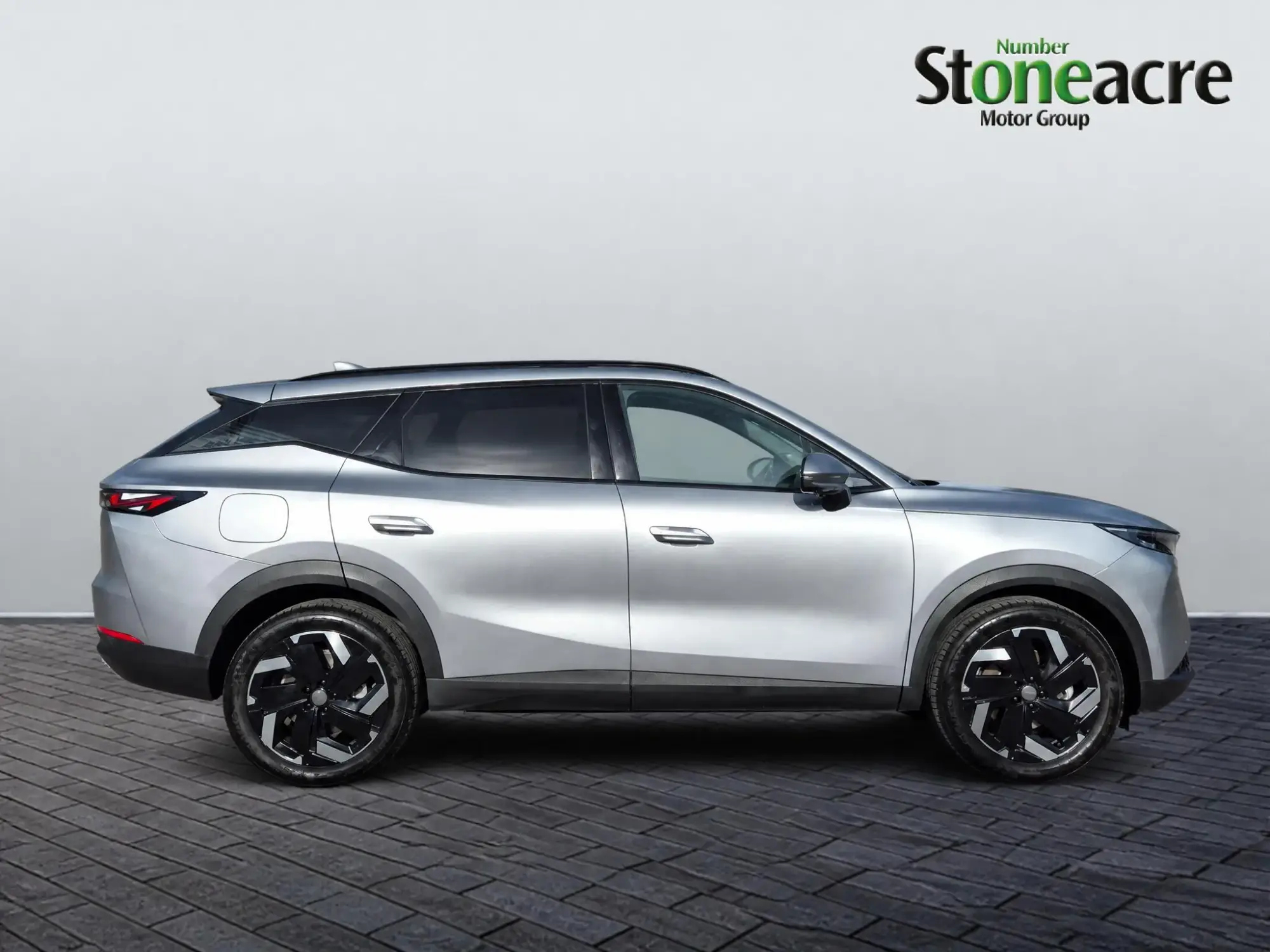 OMODA 7 SHS-P 1.5T SHS 18.4kWh Knight DHT1 Euro 6 (s/s) 5dr YC26XXB Image 2