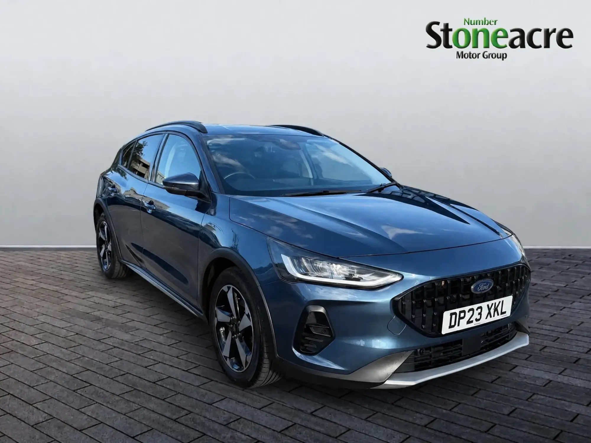 Ford Focus 1.0T EcoBoost Active Euro 6 (s/s) 5dr DP23XKL Image 1 Ford Focus 1.0T EcoBoost Active Euro 6 (s/s) 5dr DP23XKL Image 1