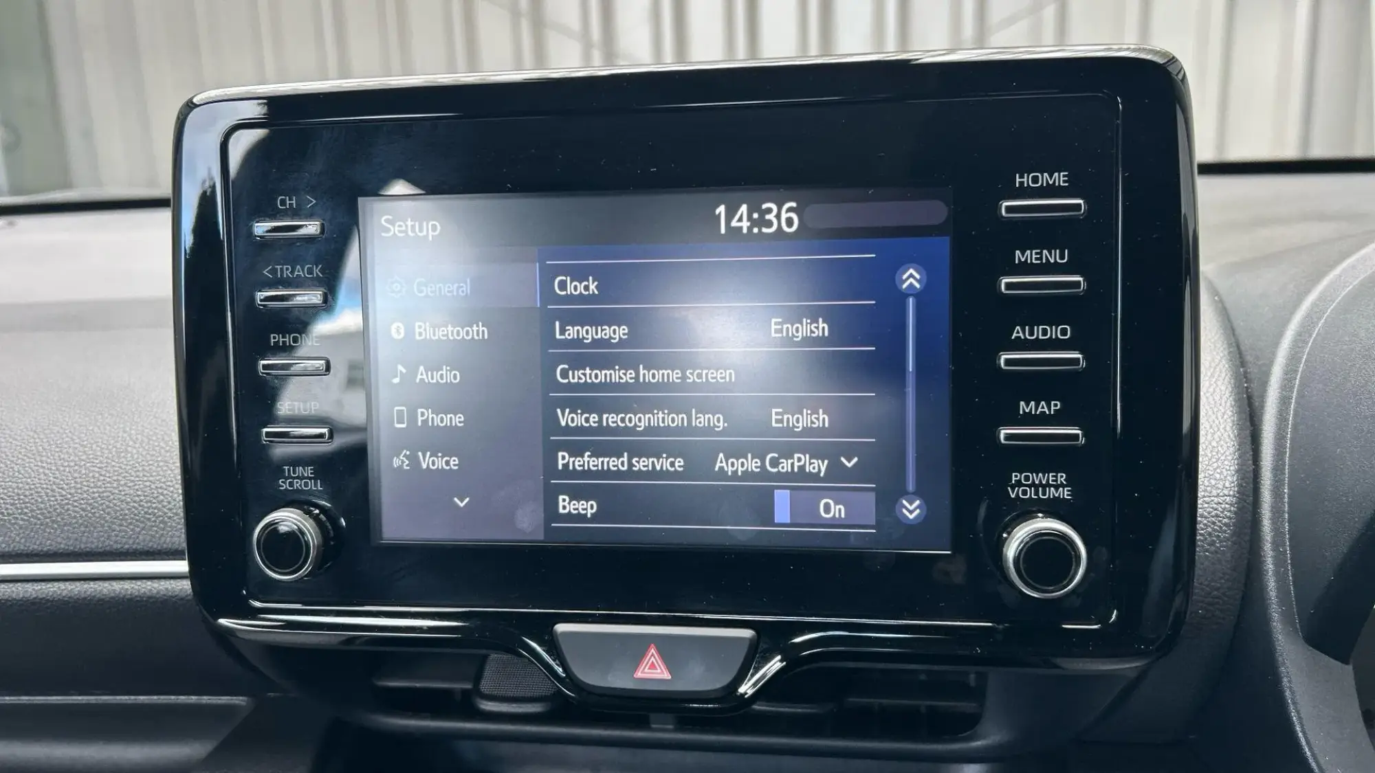 Toyota Yaris Hybrid Image 26