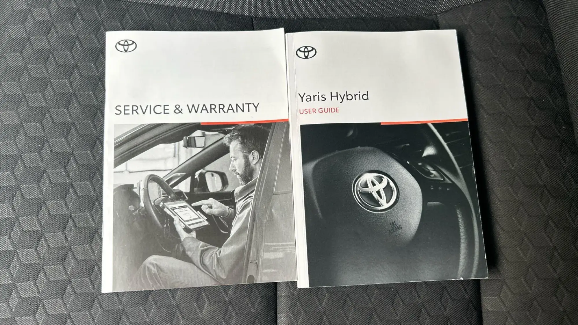 Toyota Yaris Hybrid Image 39