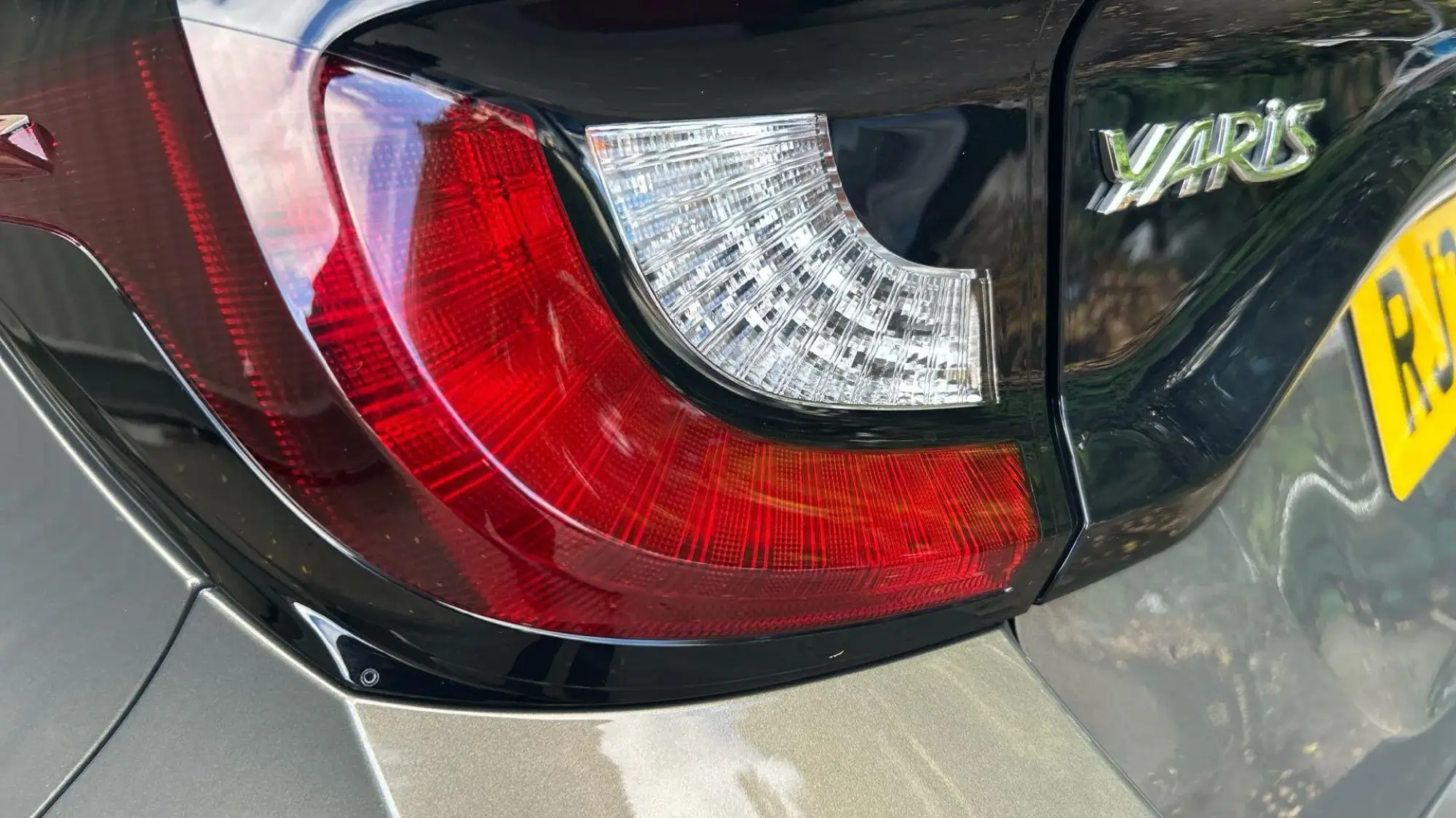Toyota Yaris Hybrid Image 41
