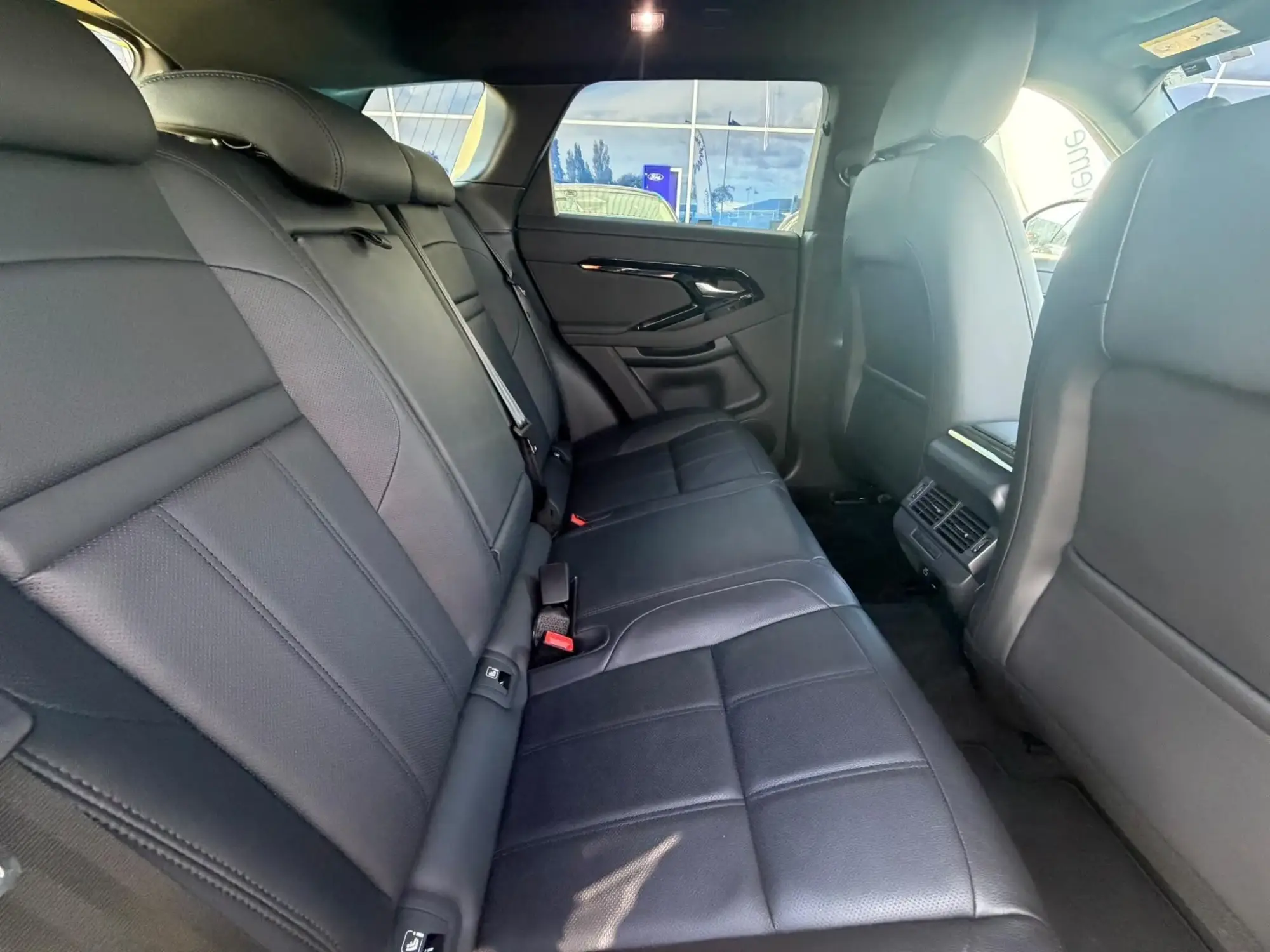 Land Rover Range Rover Evoque Image 13 Land Rover Range Rover Evoque Image 13