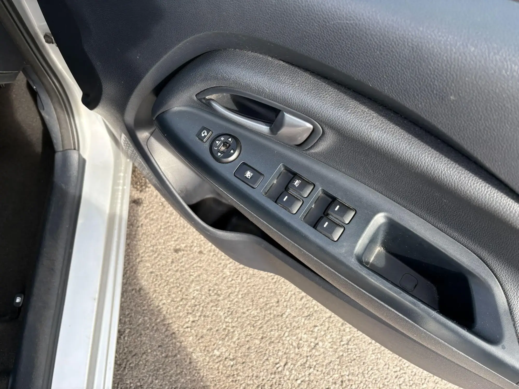 Kia Rio Image 16