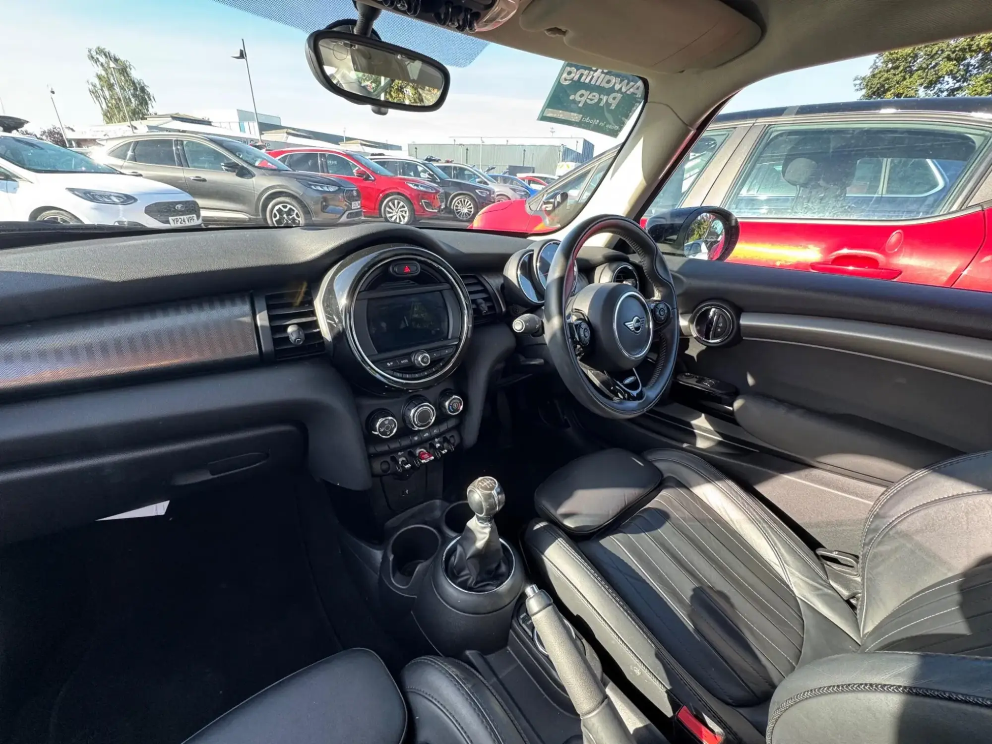 MINI Hatch Image 9