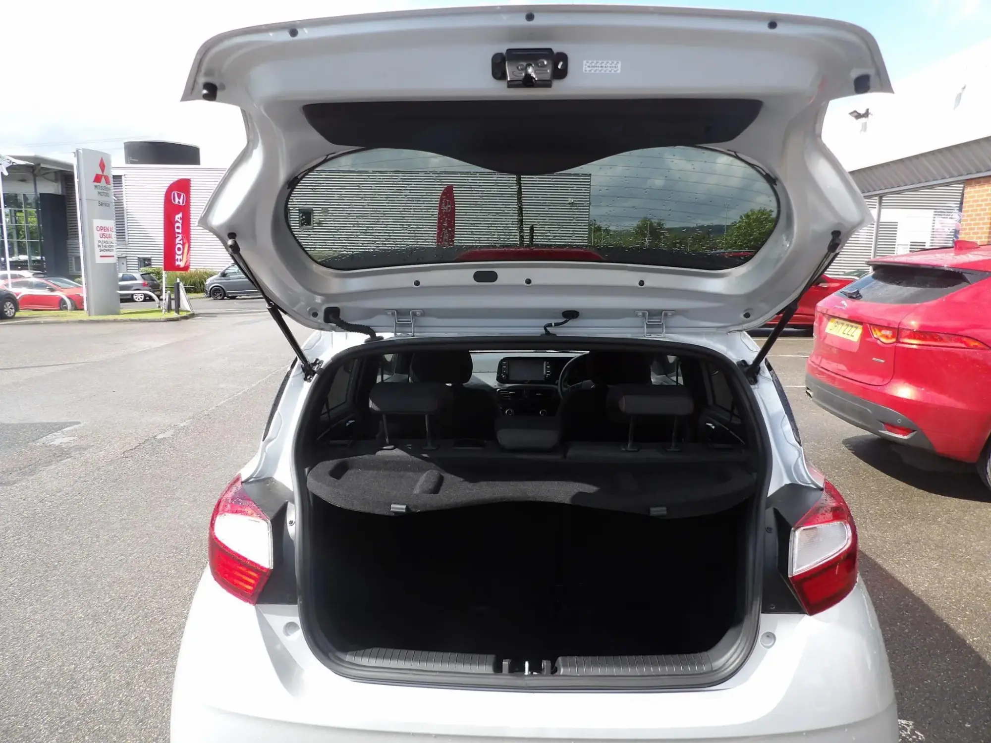 Hyundai i10 Image 9