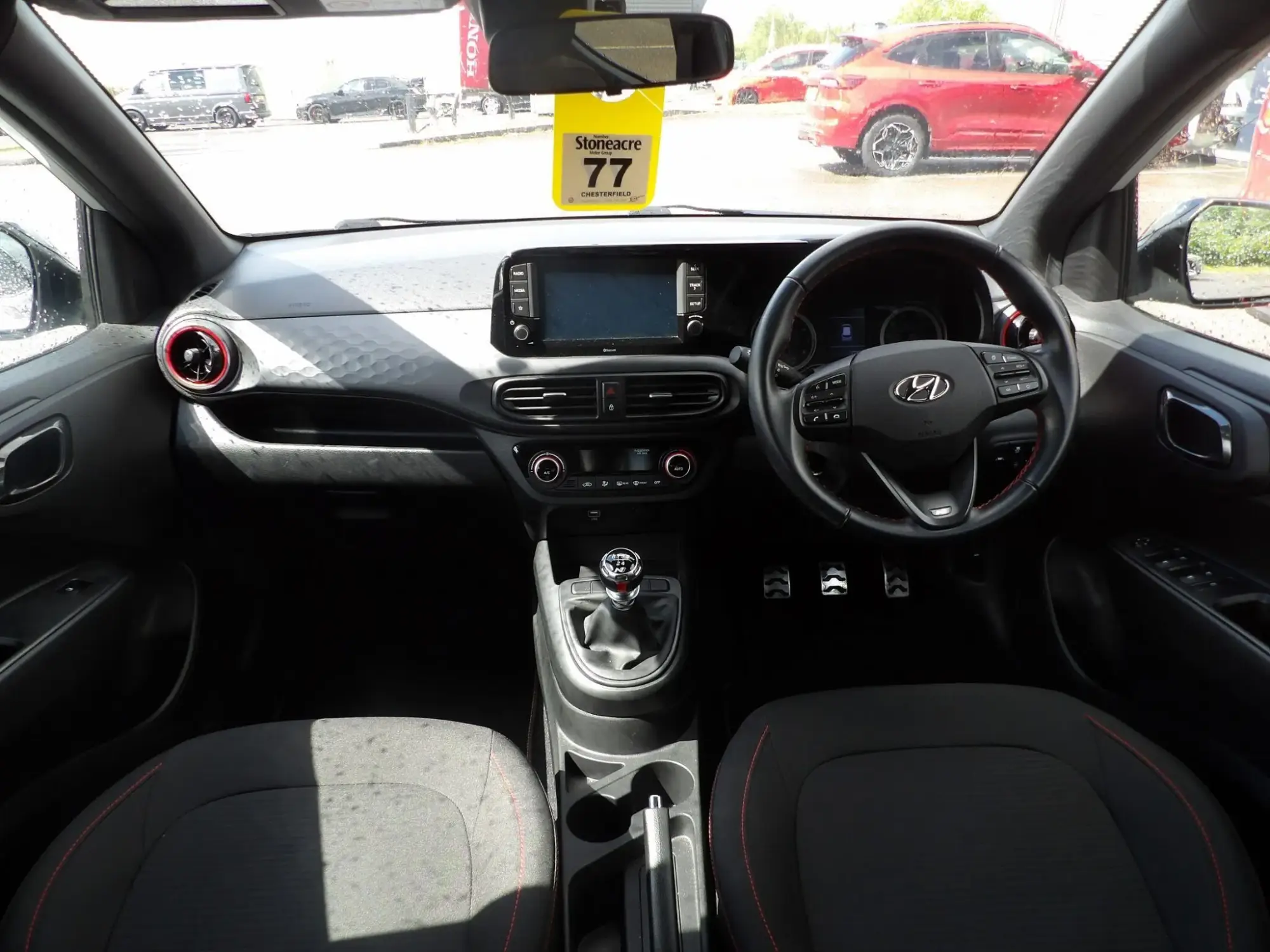 Hyundai i10 Image 14