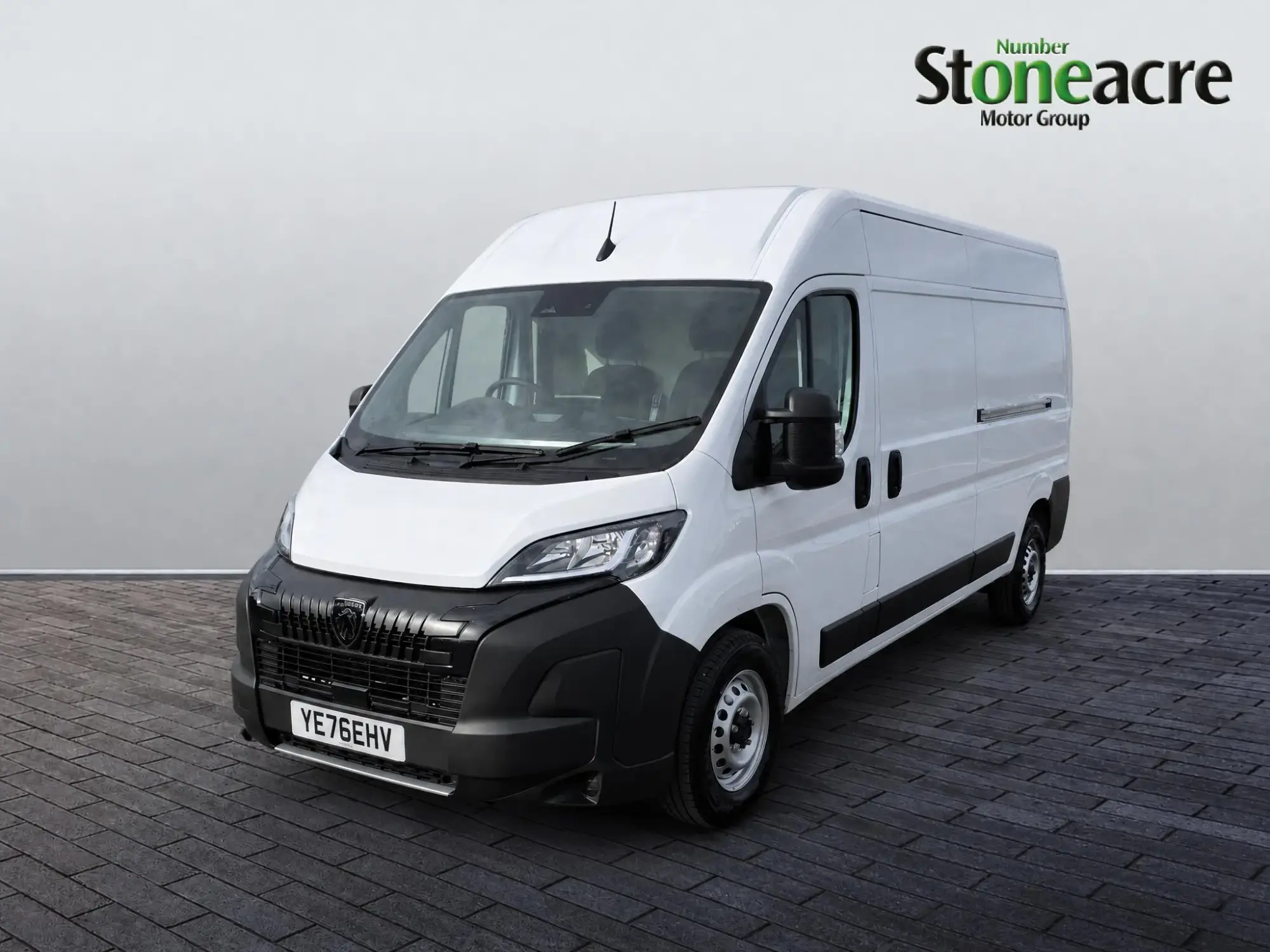 Peugeot Boxer 2.2 BlueHDi 3.5t Professional L3 H2 Euro 6 (s/s) 5dr YE76EHV Image 3 Peugeot Boxer 2.2 BlueHDi 3.5t Professional L3 H2 Euro 6 (s/s) 5dr YE76EHV Image 3