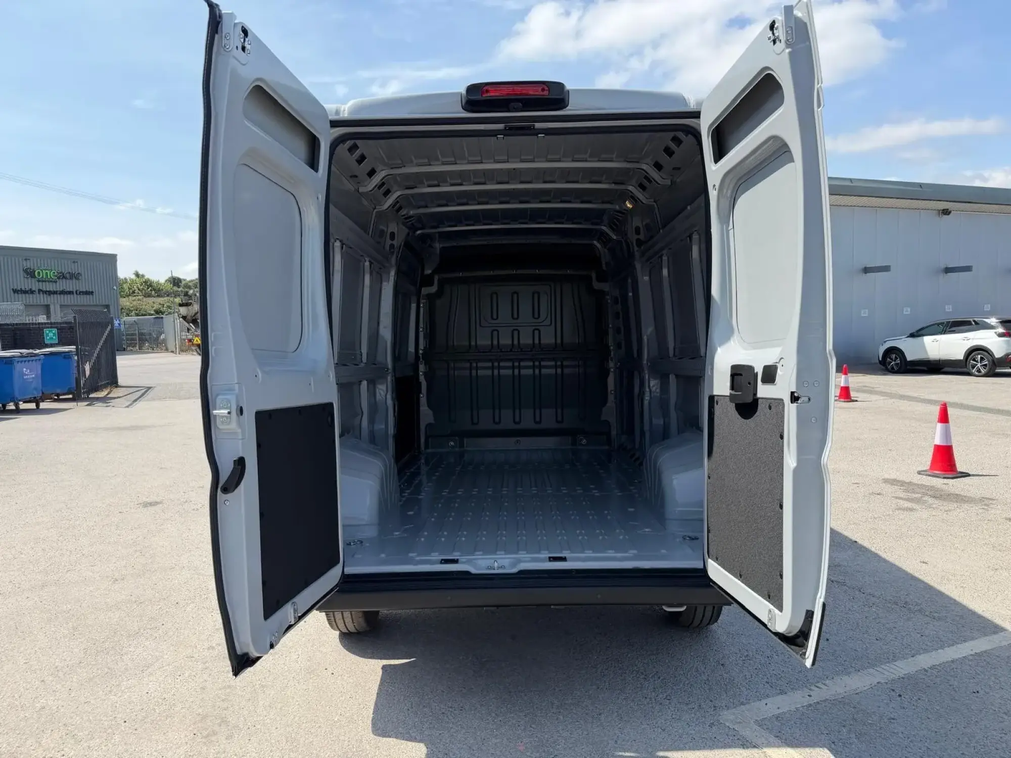 Peugeot Boxer Image 11 Peugeot Boxer Image 11