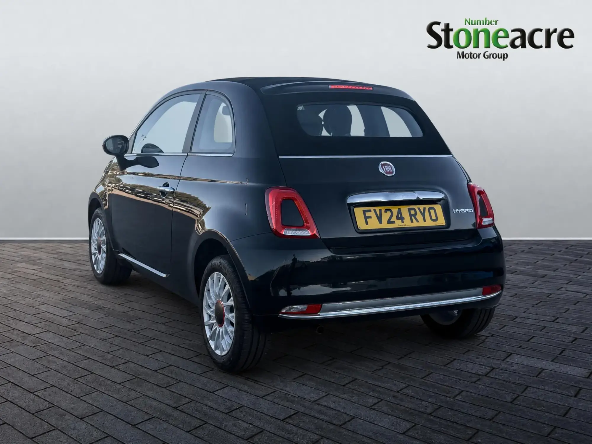 Fiat 500c Hybrid Image 4