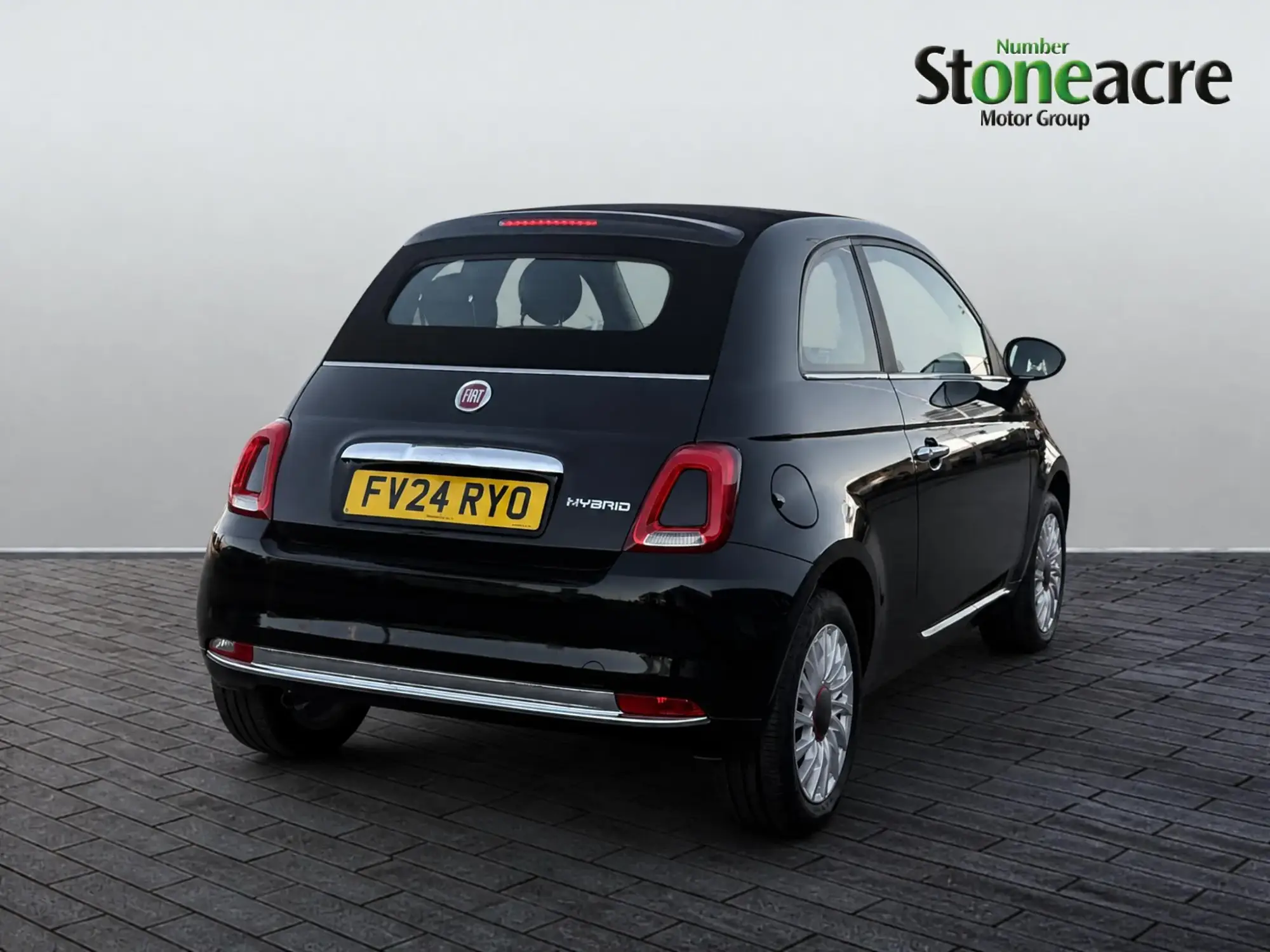 Fiat 500c Hybrid Image 8