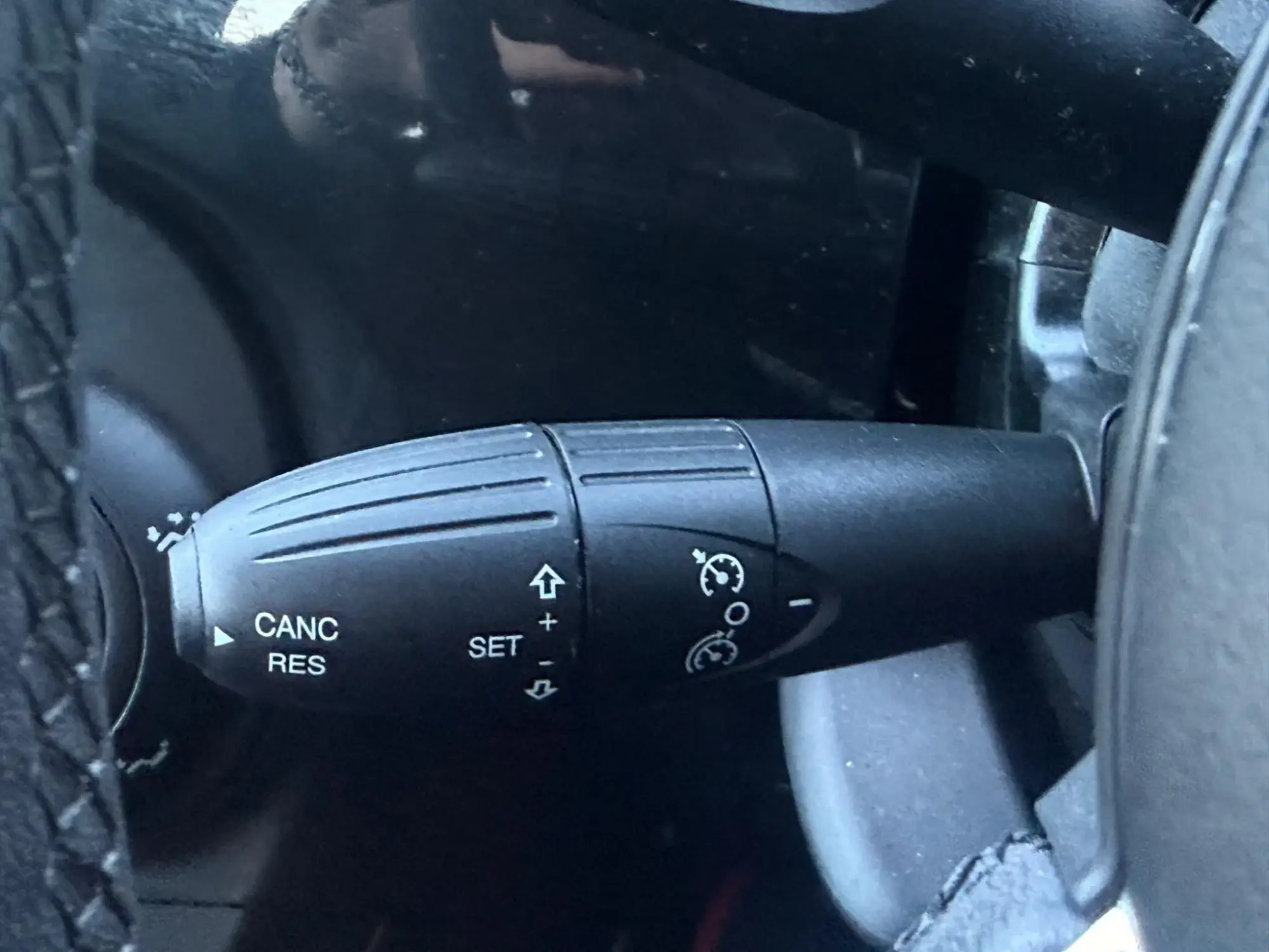 Fiat 500c Hybrid Image 14