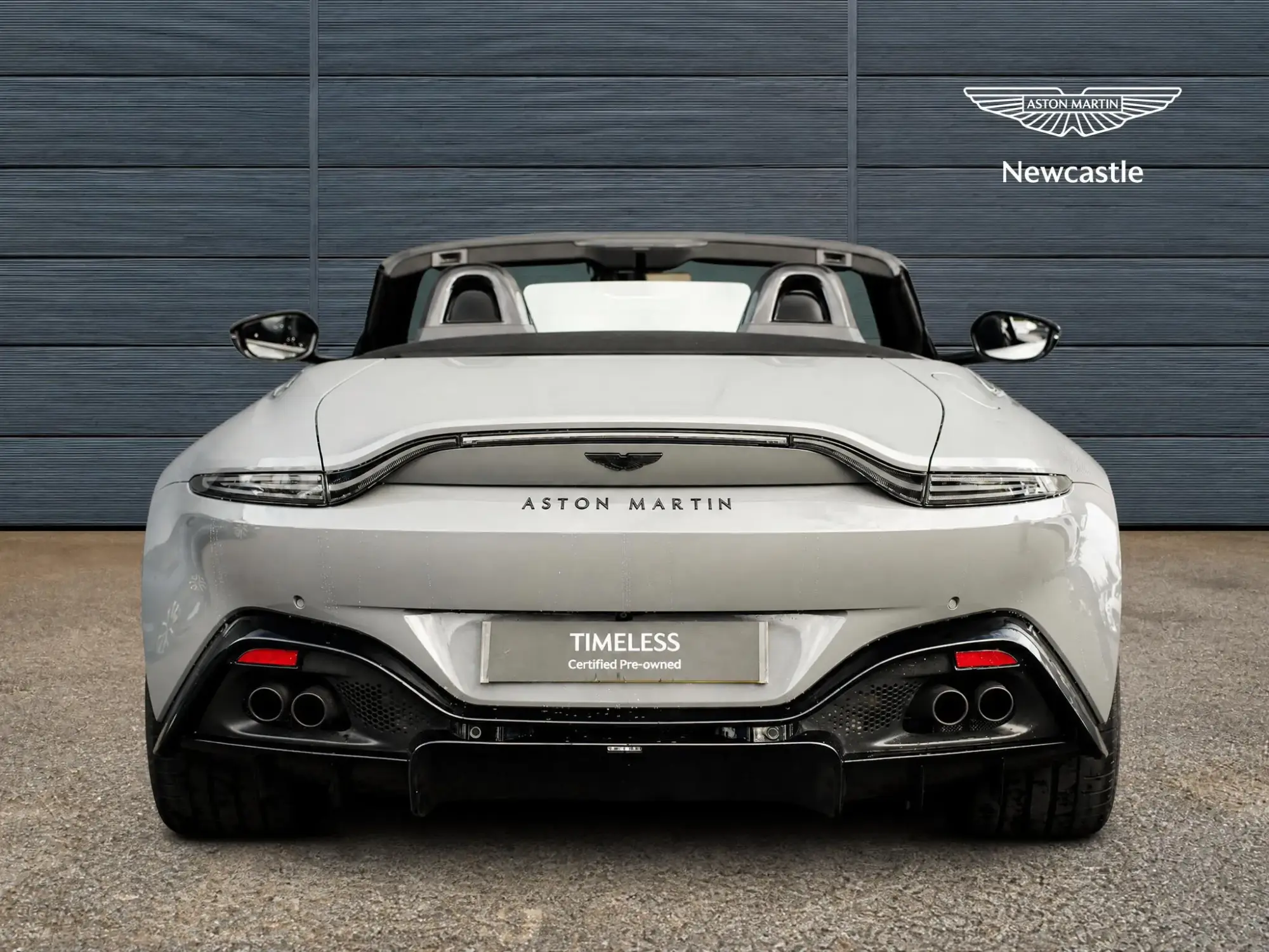 Aston Martin Vantage Roadster Image 7
