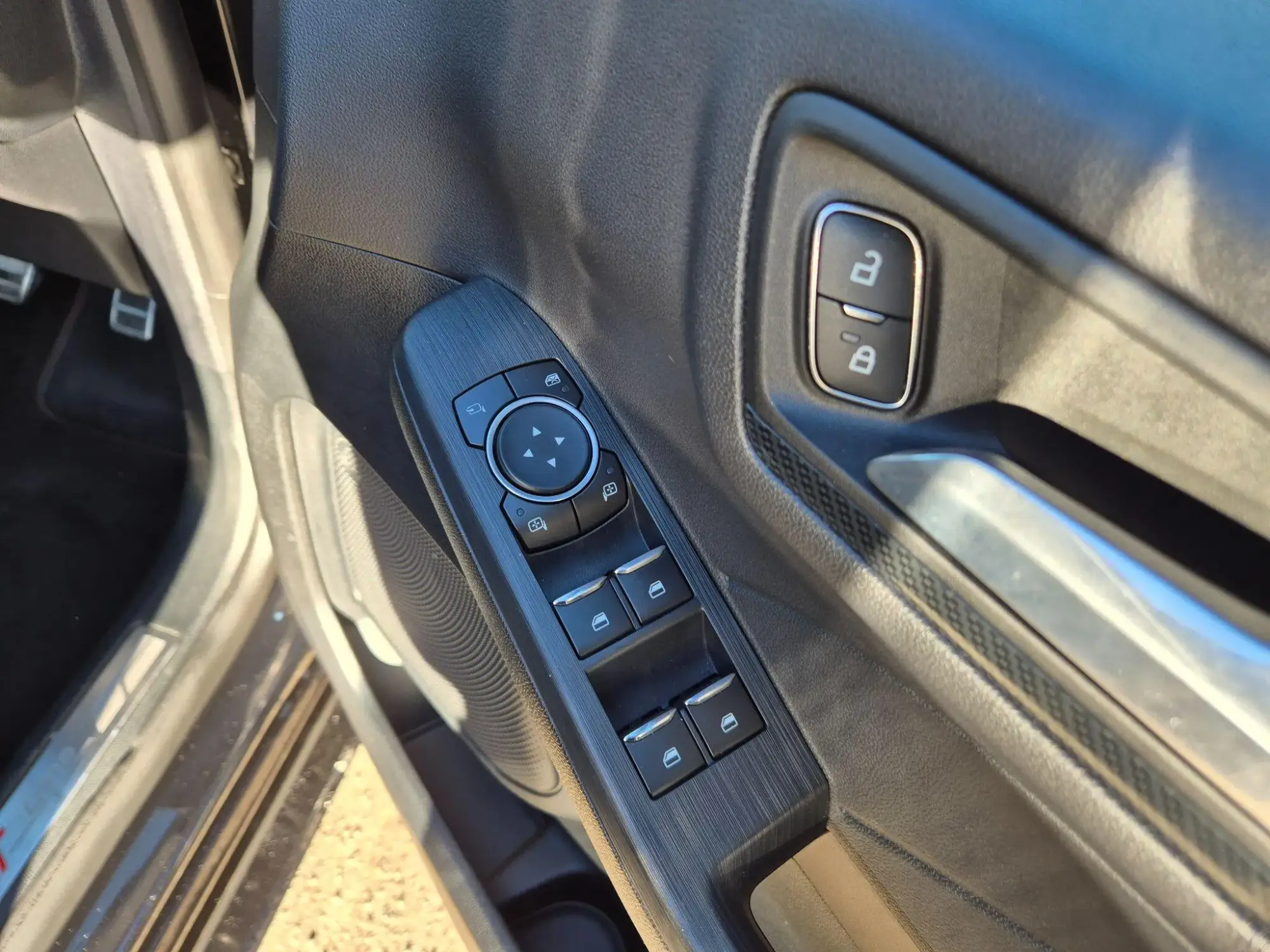 Ford Kuga Image 19