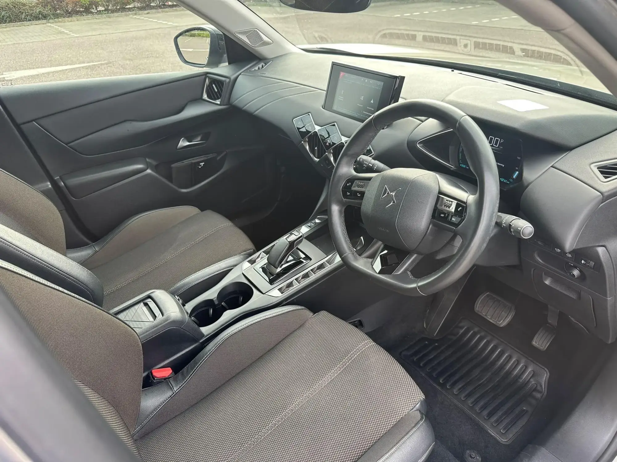 DS AUTOMOBILES DS 3 CROSSBACK Image 14