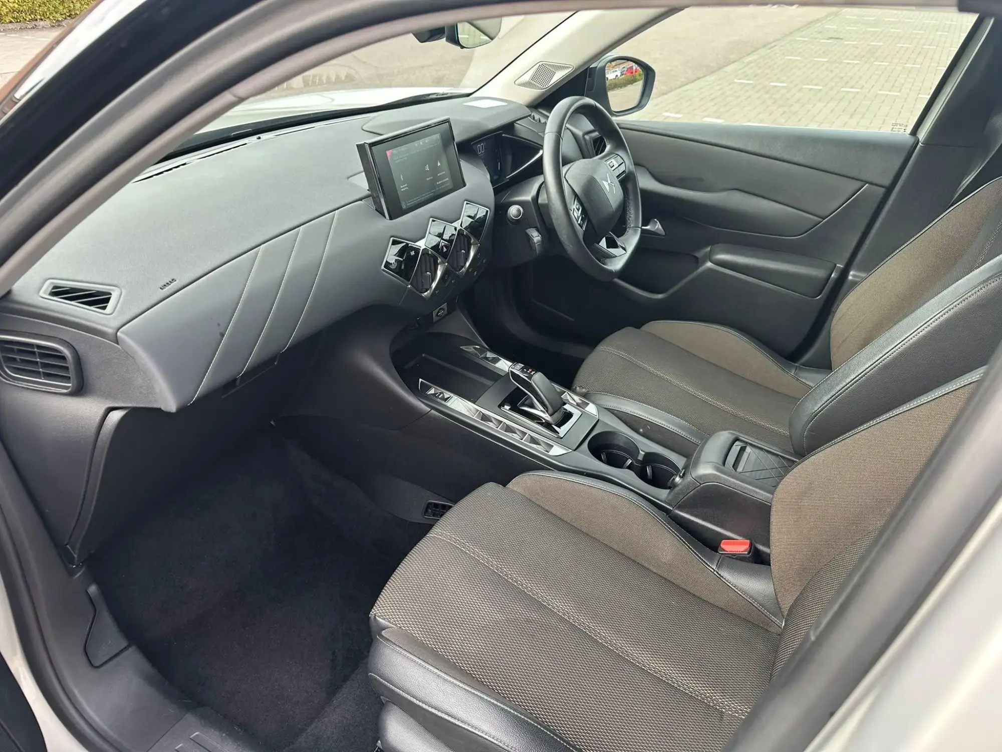 DS AUTOMOBILES DS 3 CROSSBACK Image 25