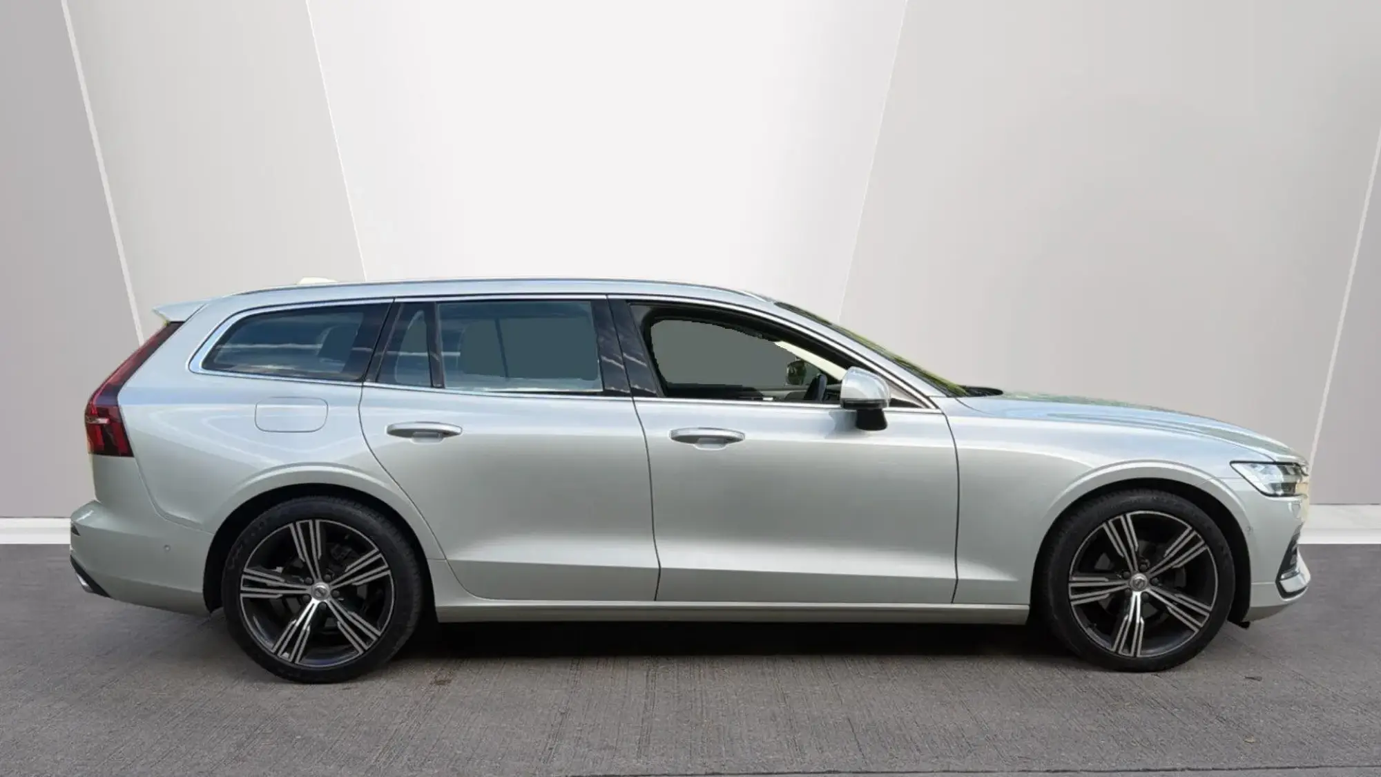 Volvo V60 Image 4