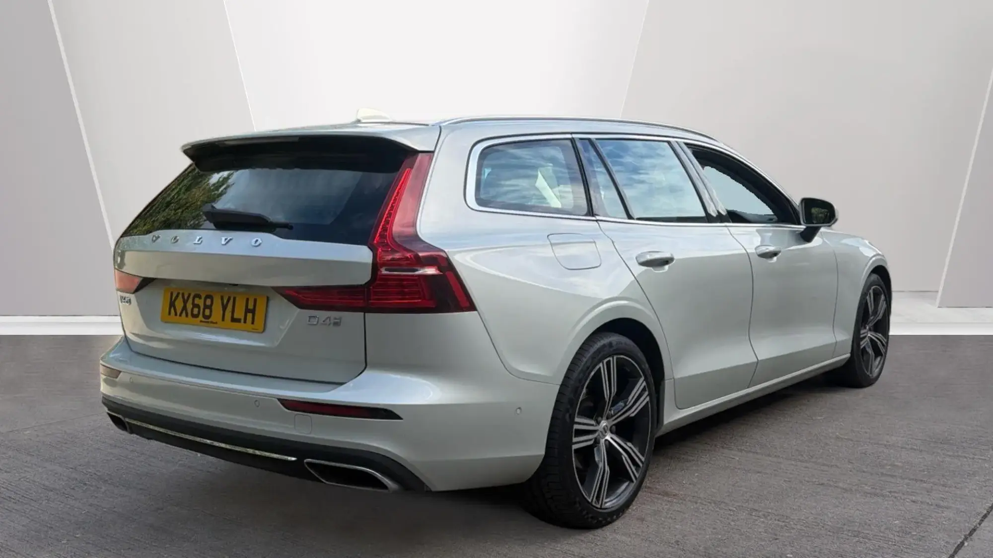 Volvo V60 Image 6