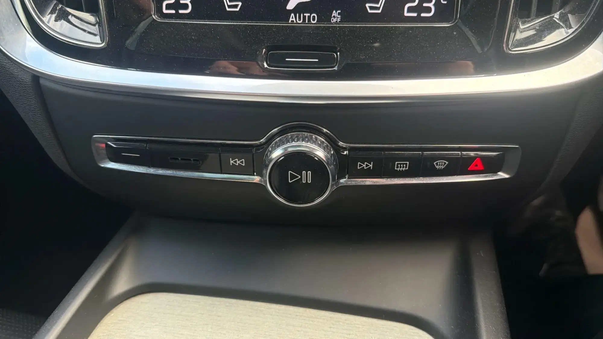 Volvo V60 Image 25