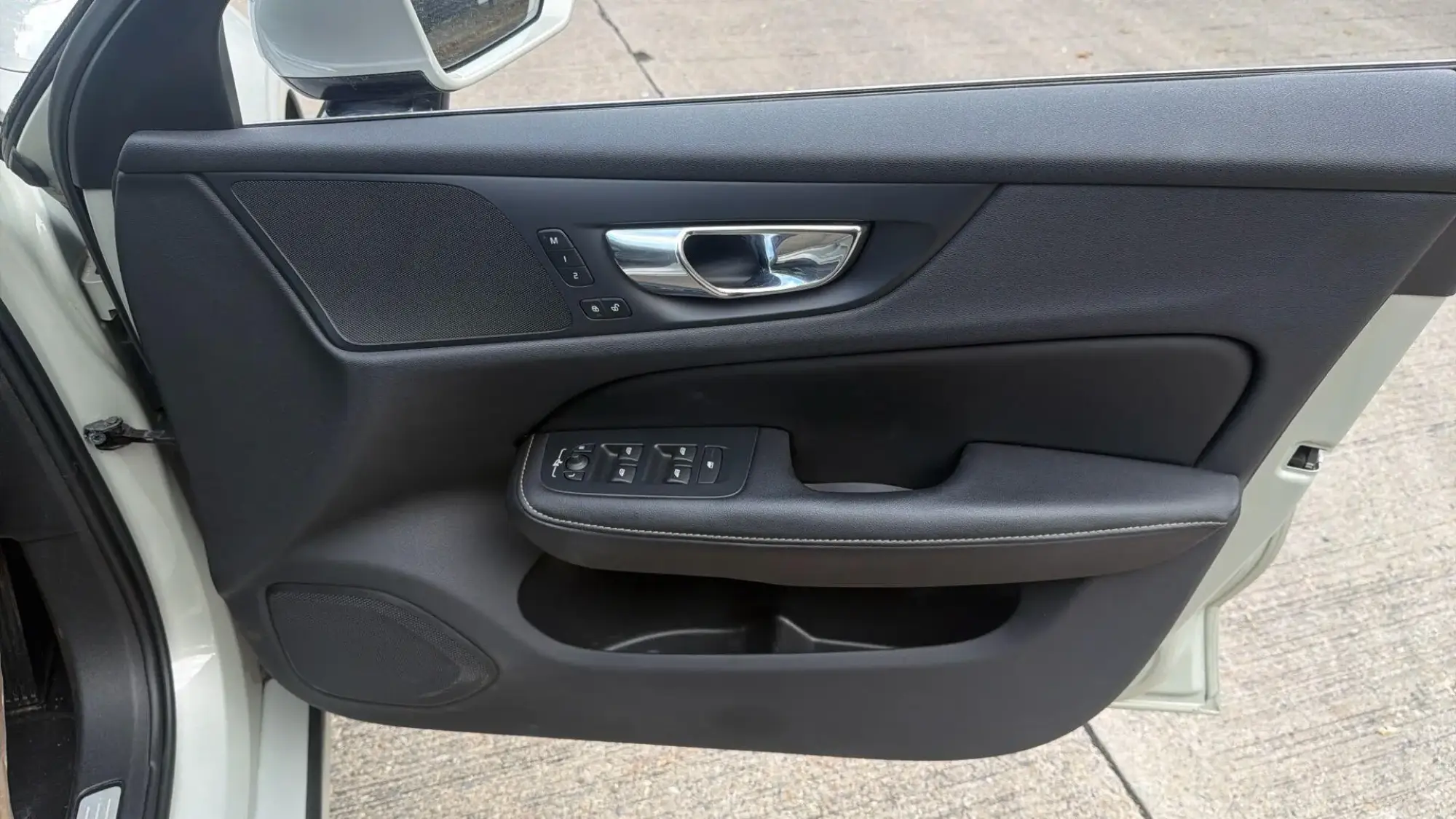 Volvo V60 Image 26