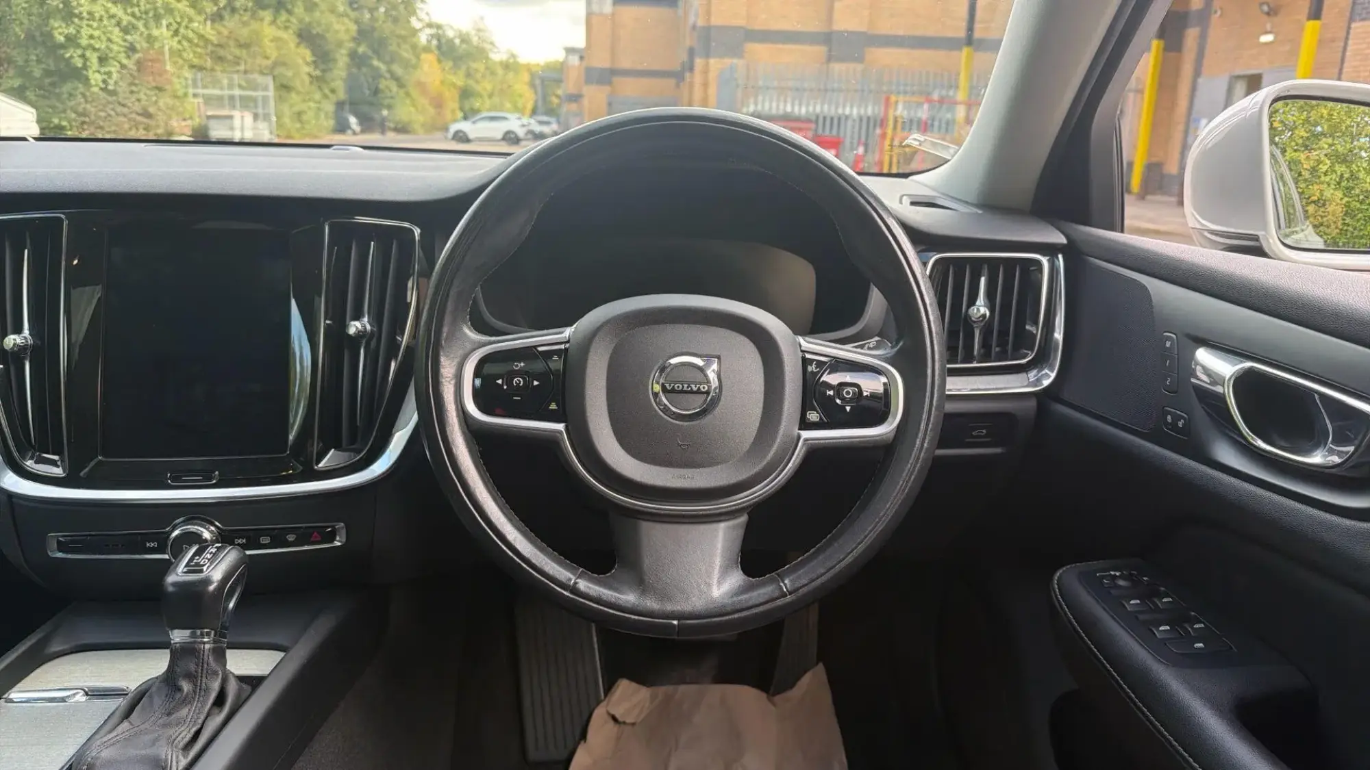 Volvo V60 Image 39