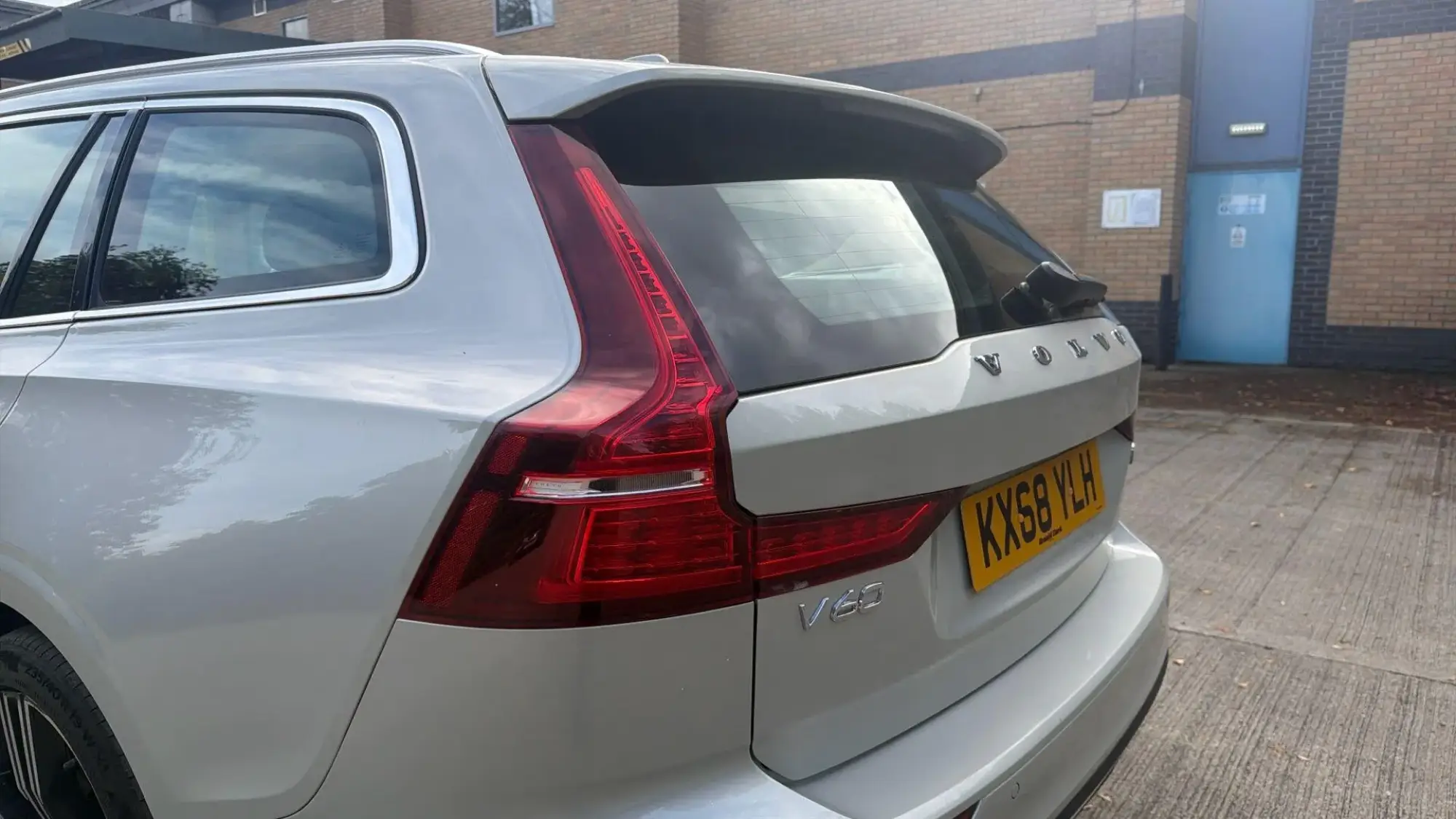 Volvo V60 Image 40