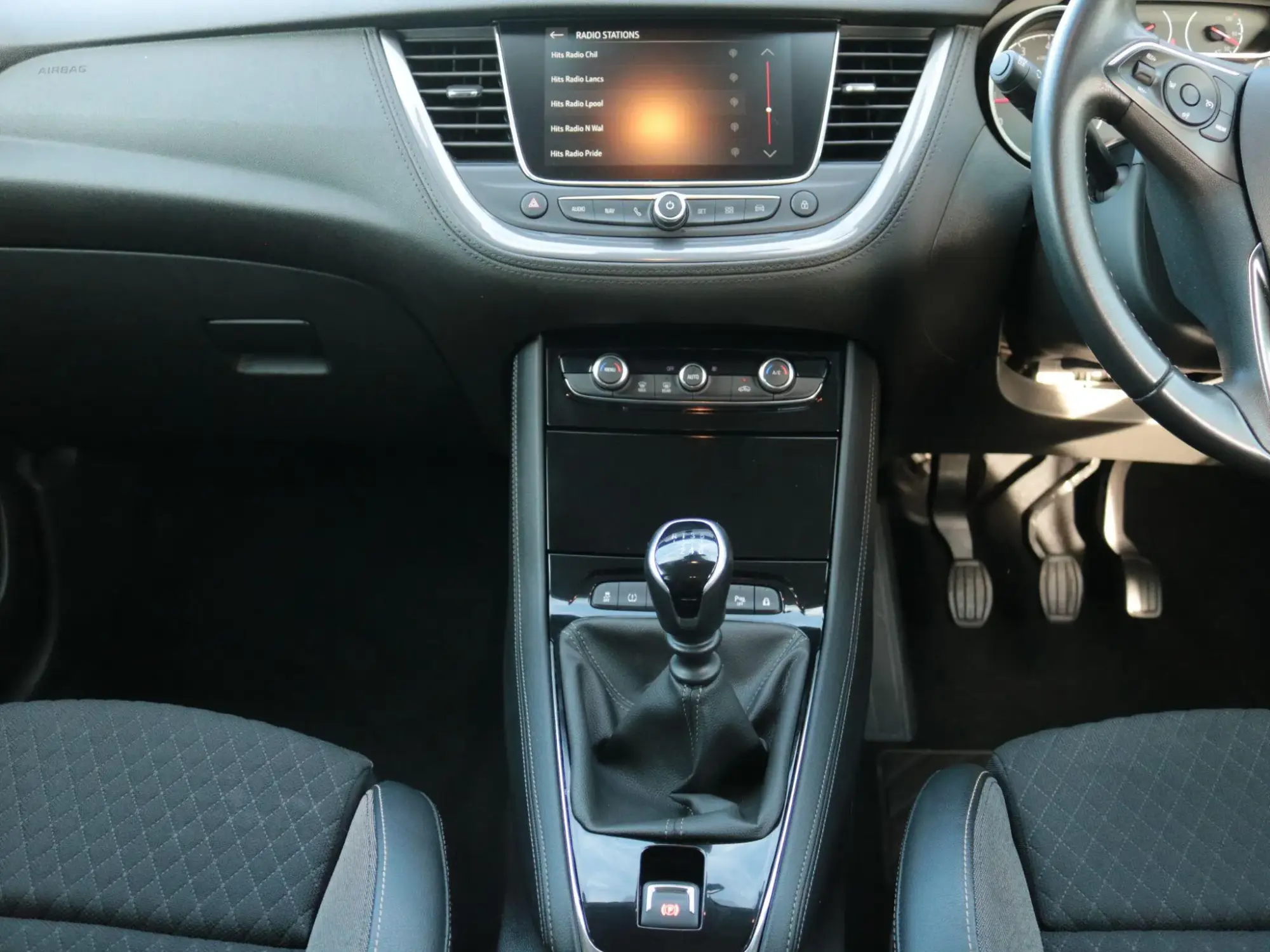 Vauxhall Grandland X Image 24