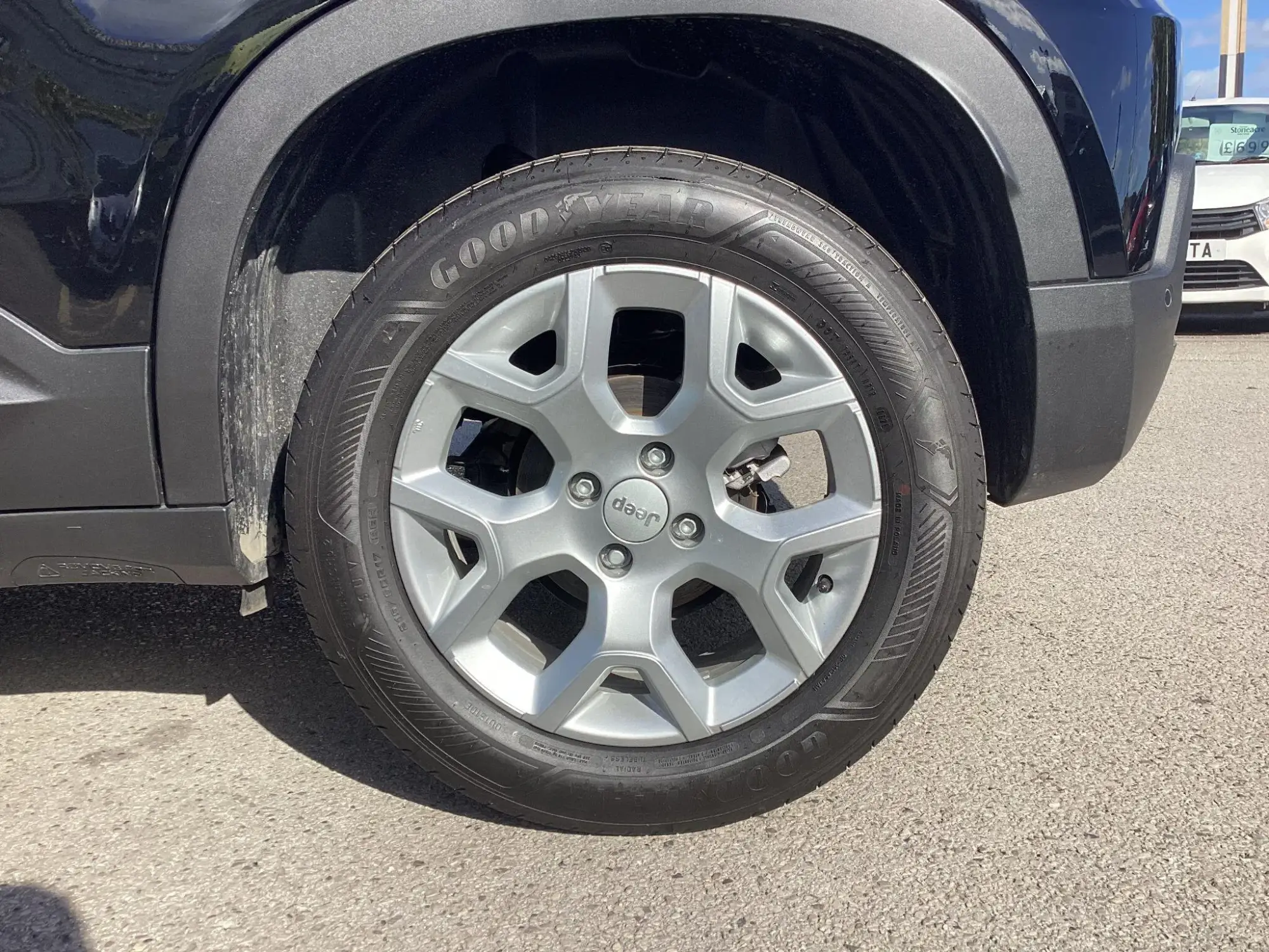 Jeep Avenger Image 10