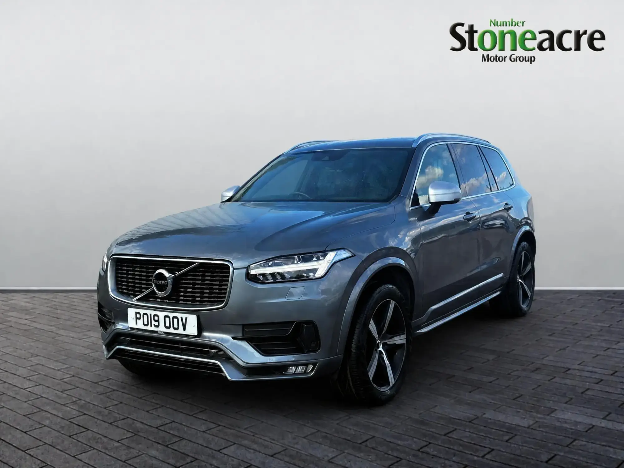 Volvo XC90 2.0 D5 PowerPulse R DESIGN 5dr AWD Geartronic PO19OOV Image 3 Volvo XC90 2.0 D5 PowerPulse R DESIGN 5dr AWD Geartronic PO19OOV Image 3