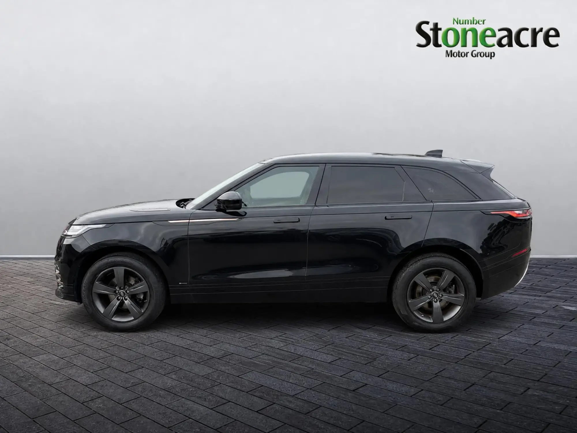 Land Rover Range Rover Velar Image 5