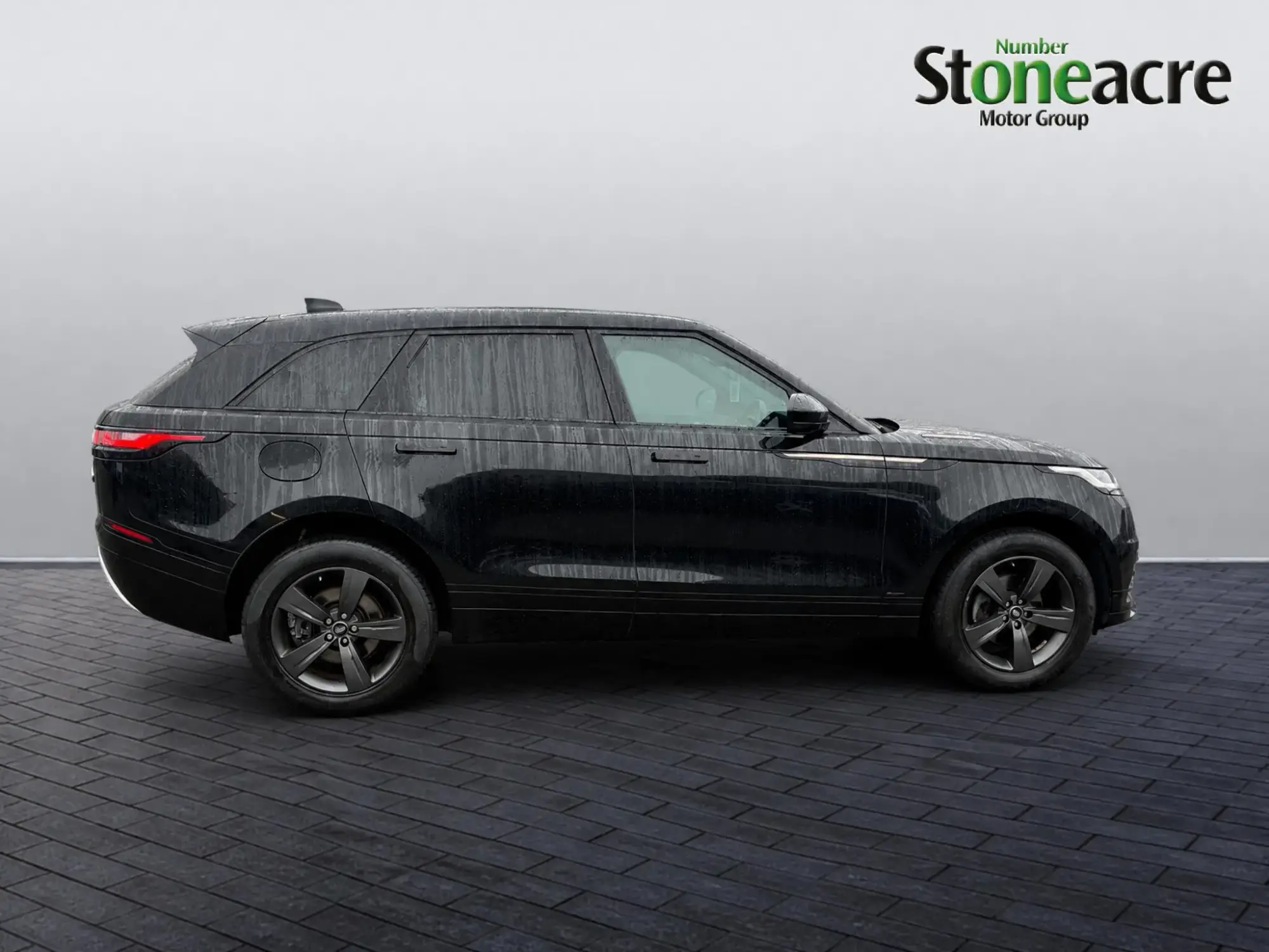 Land Rover Range Rover Velar Image 7