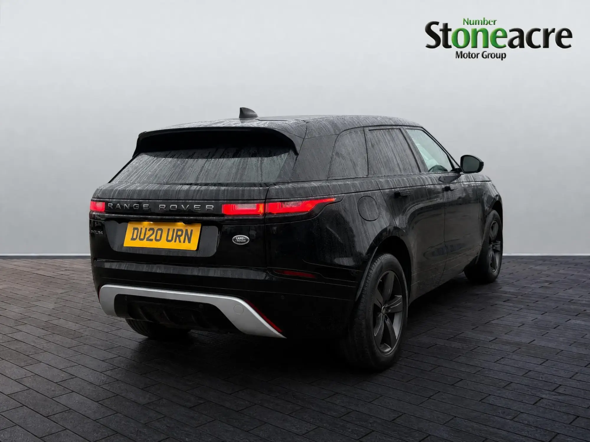 Land Rover Range Rover Velar Image 8