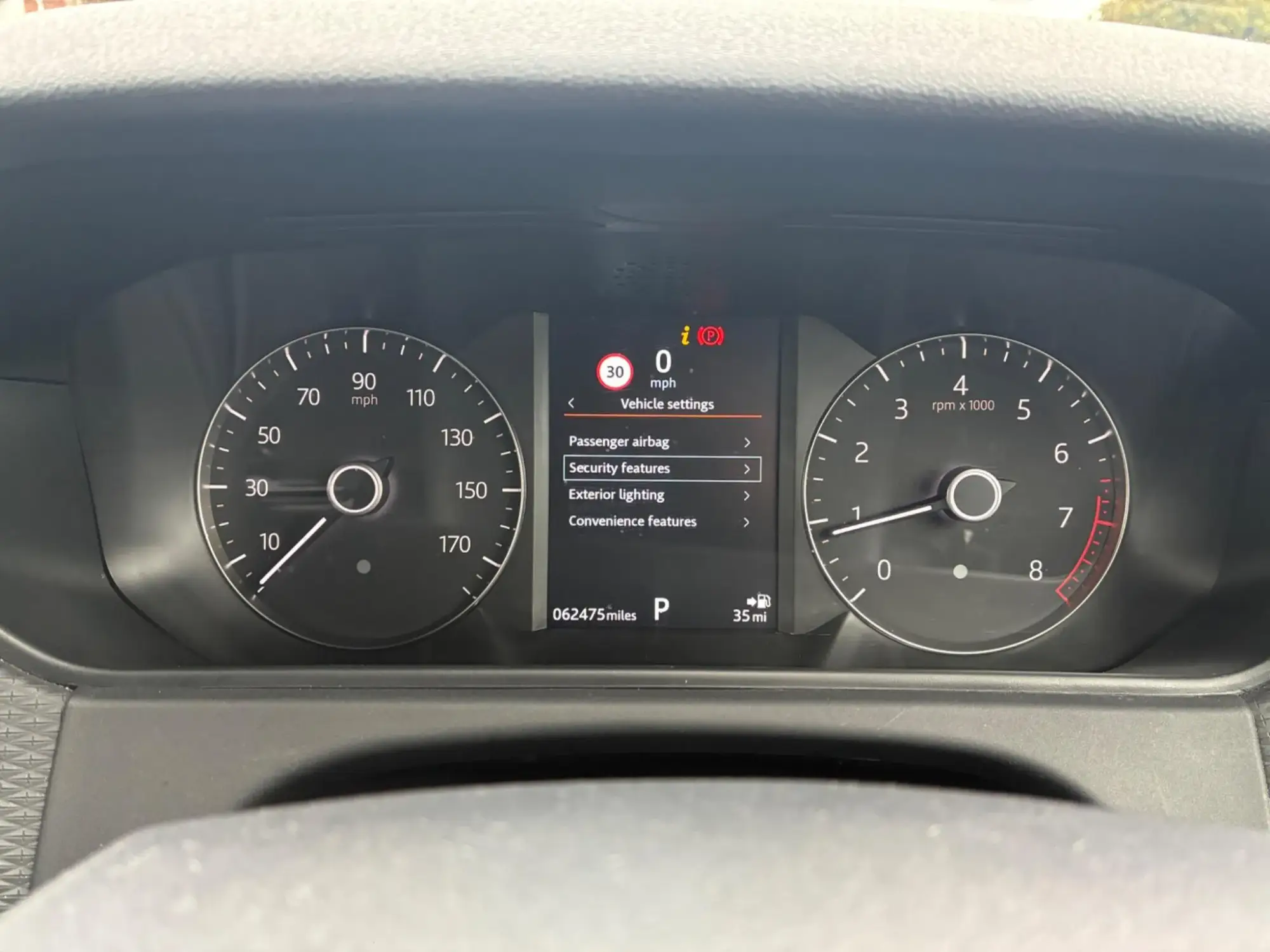 Land Rover Range Rover Velar Image 43