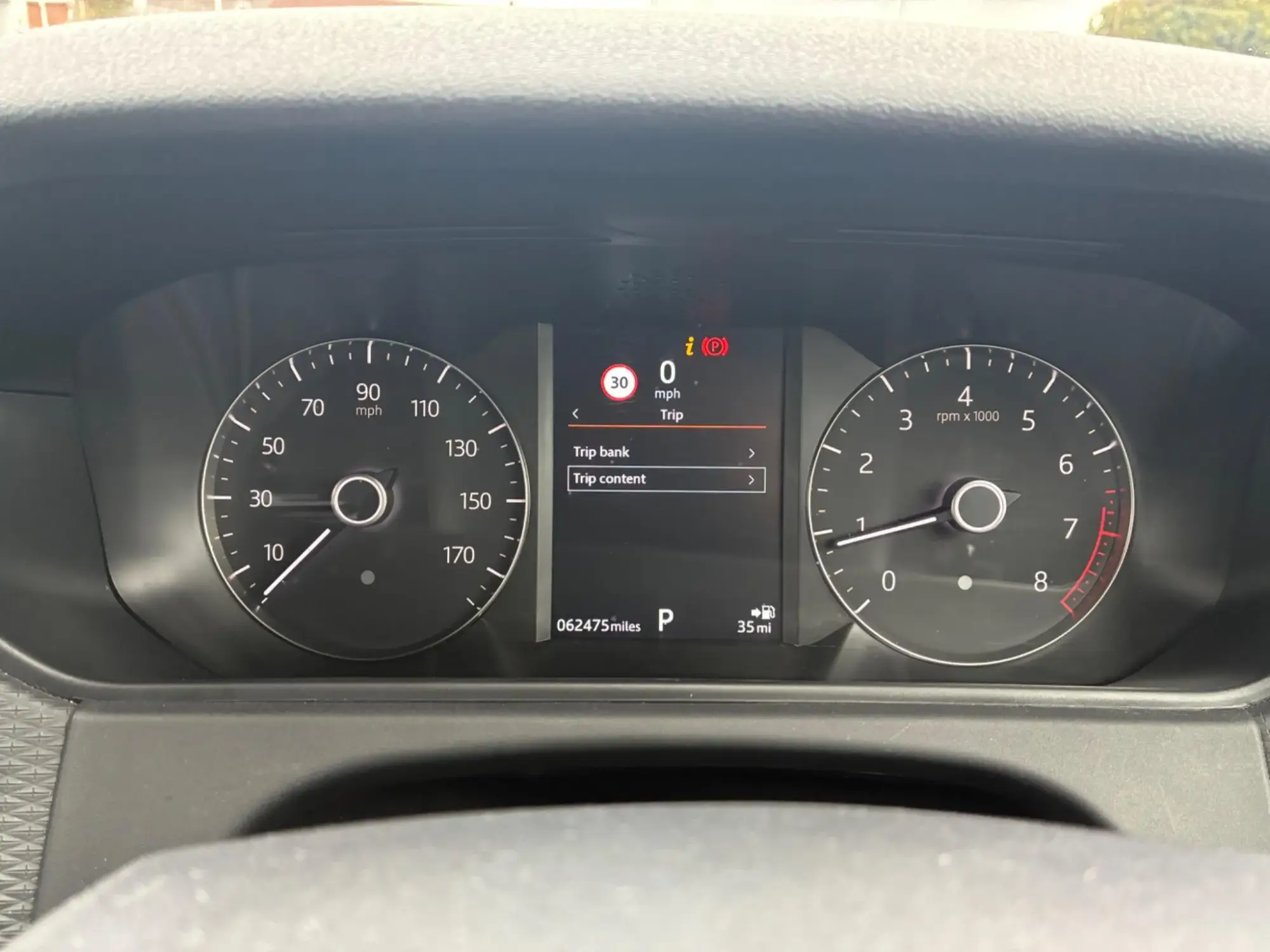 Land Rover Range Rover Velar Image 45