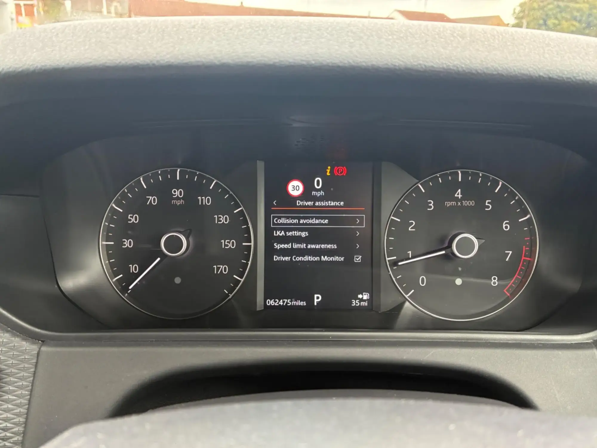 Land Rover Range Rover Velar Image 46