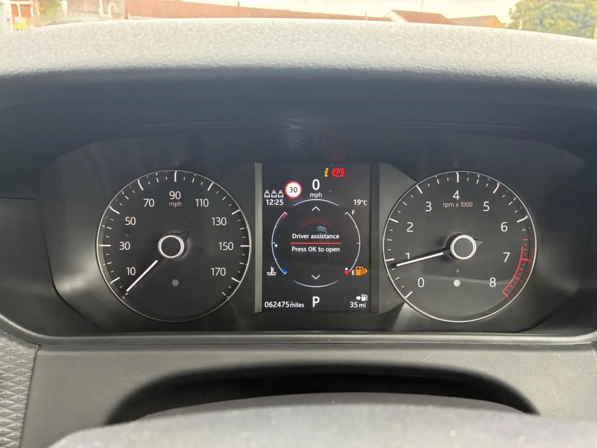 Land Rover Range Rover Velar Image 47