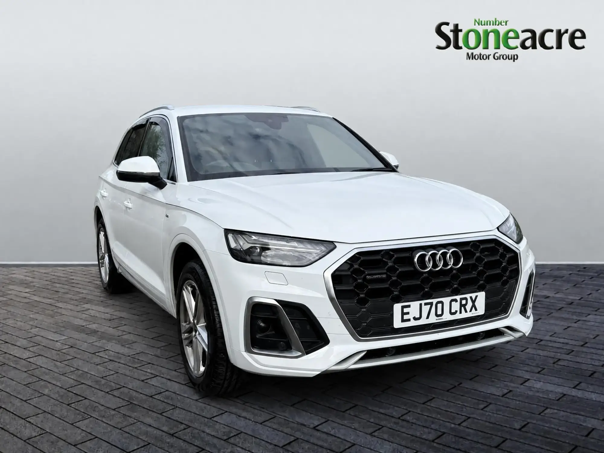 Audi Q5 2.0 TFSI 45 S line S Tronic quattro Euro 6 (s/s) 5dr EJ70CRX Image 1