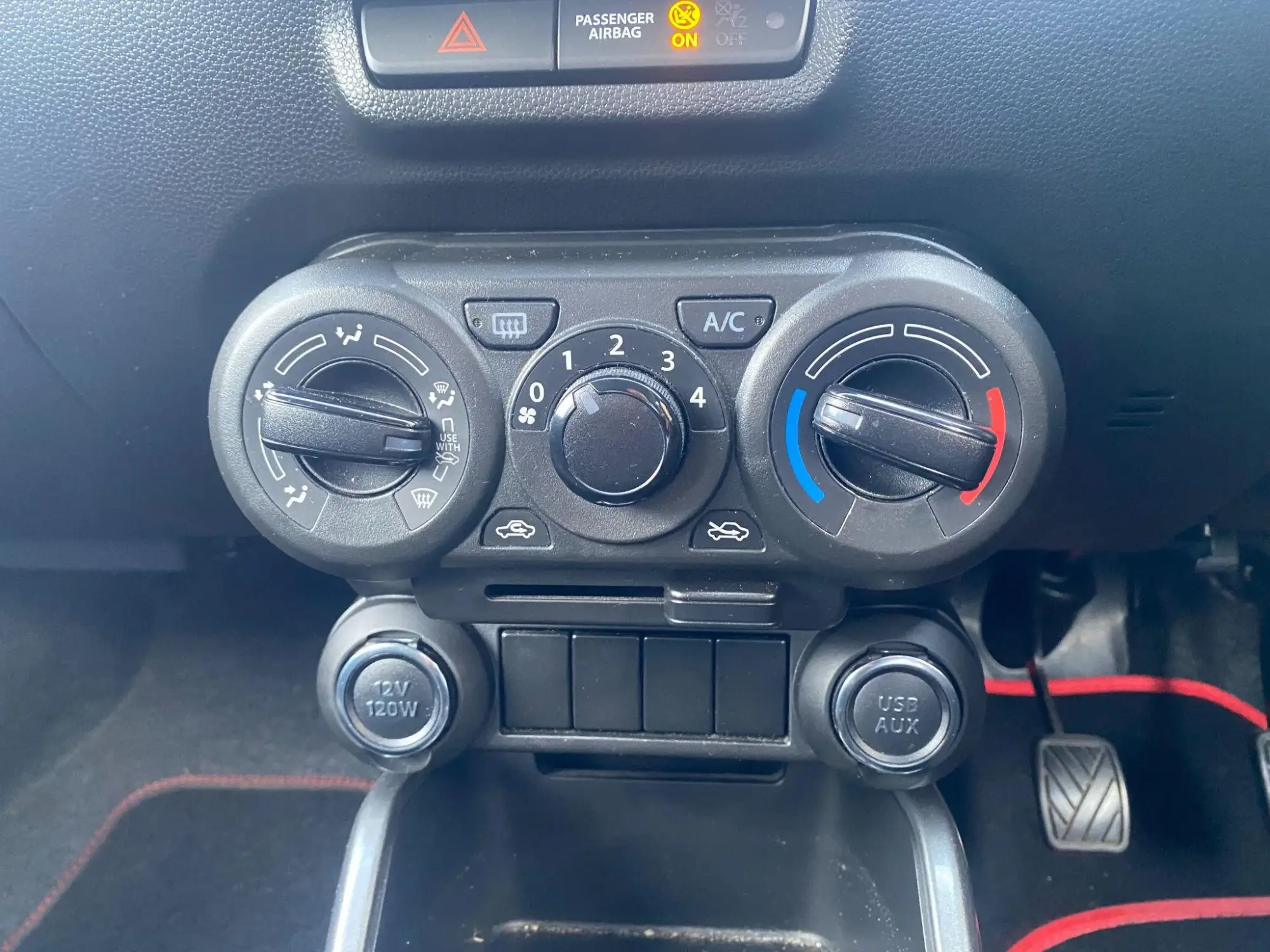 Suzuki Ignis Image 14 Suzuki Ignis Image 14