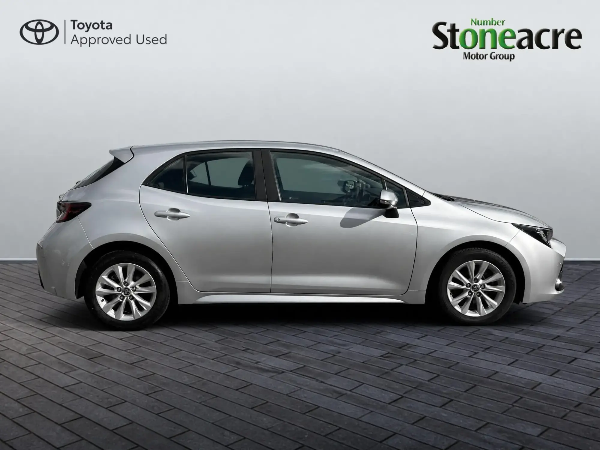 Toyota Corolla Hybrid Image 13 Toyota Corolla Hybrid Image 13