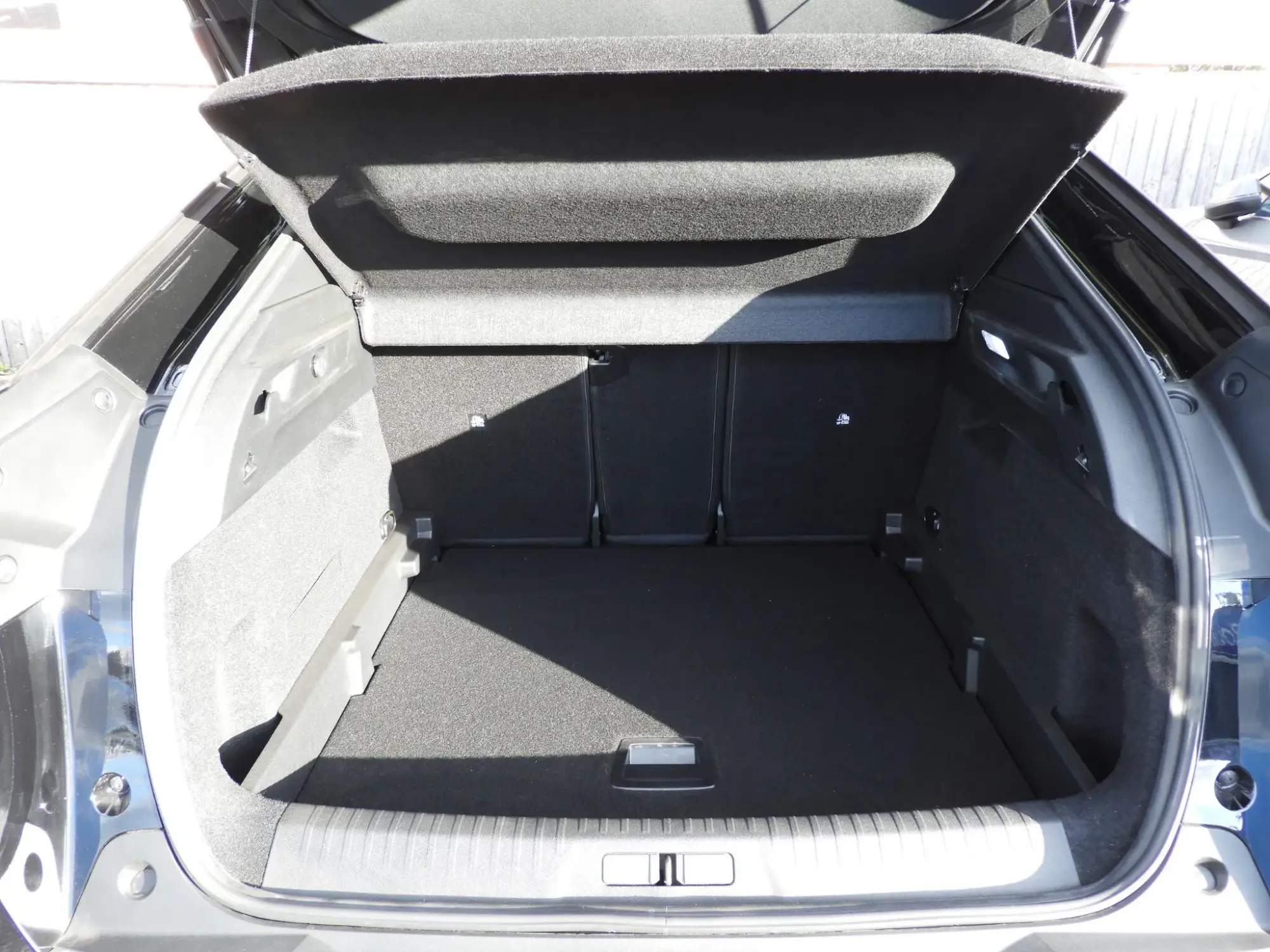 Peugeot E-3008 Image 10