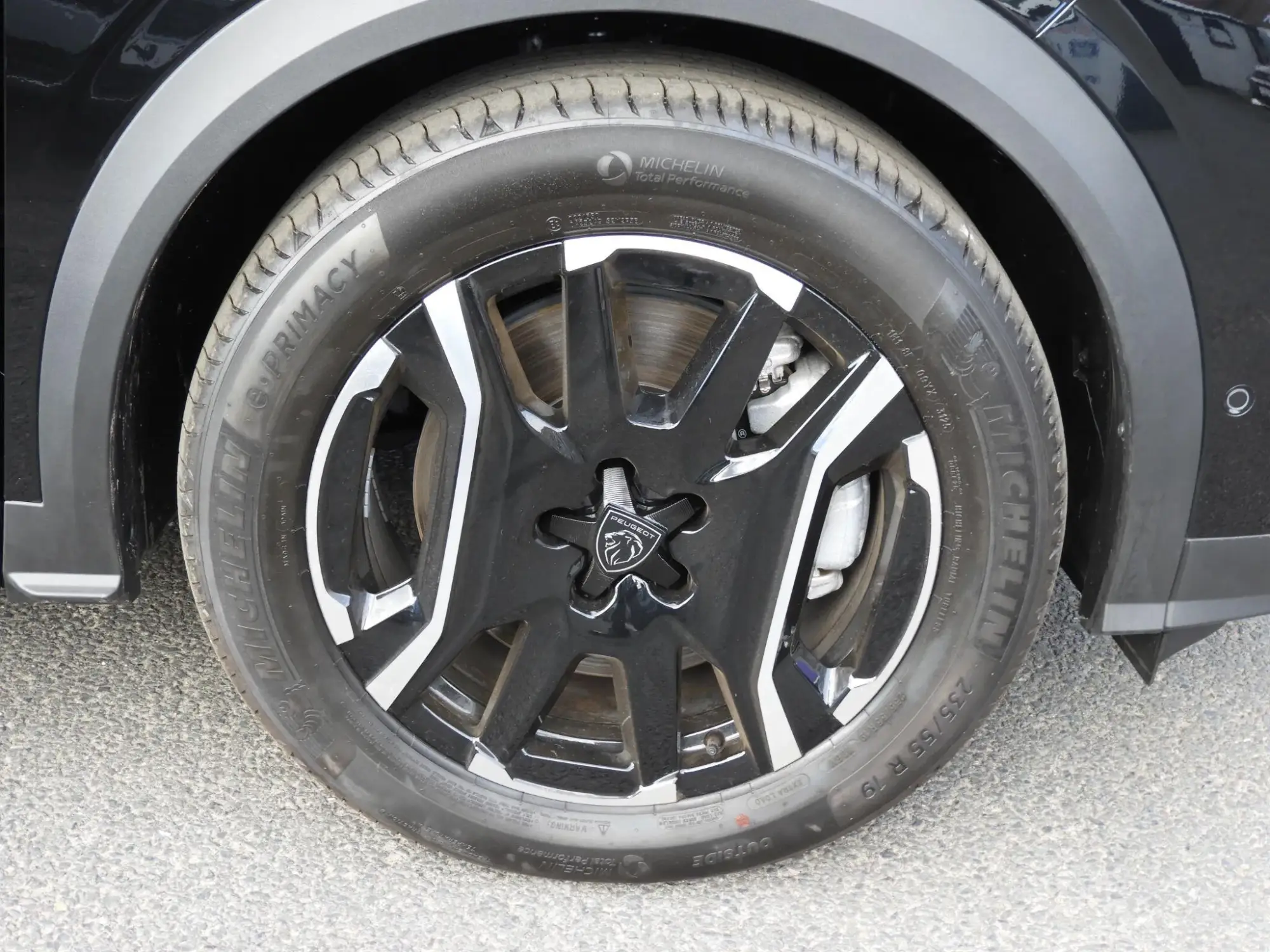 Peugeot E-3008 Image 11