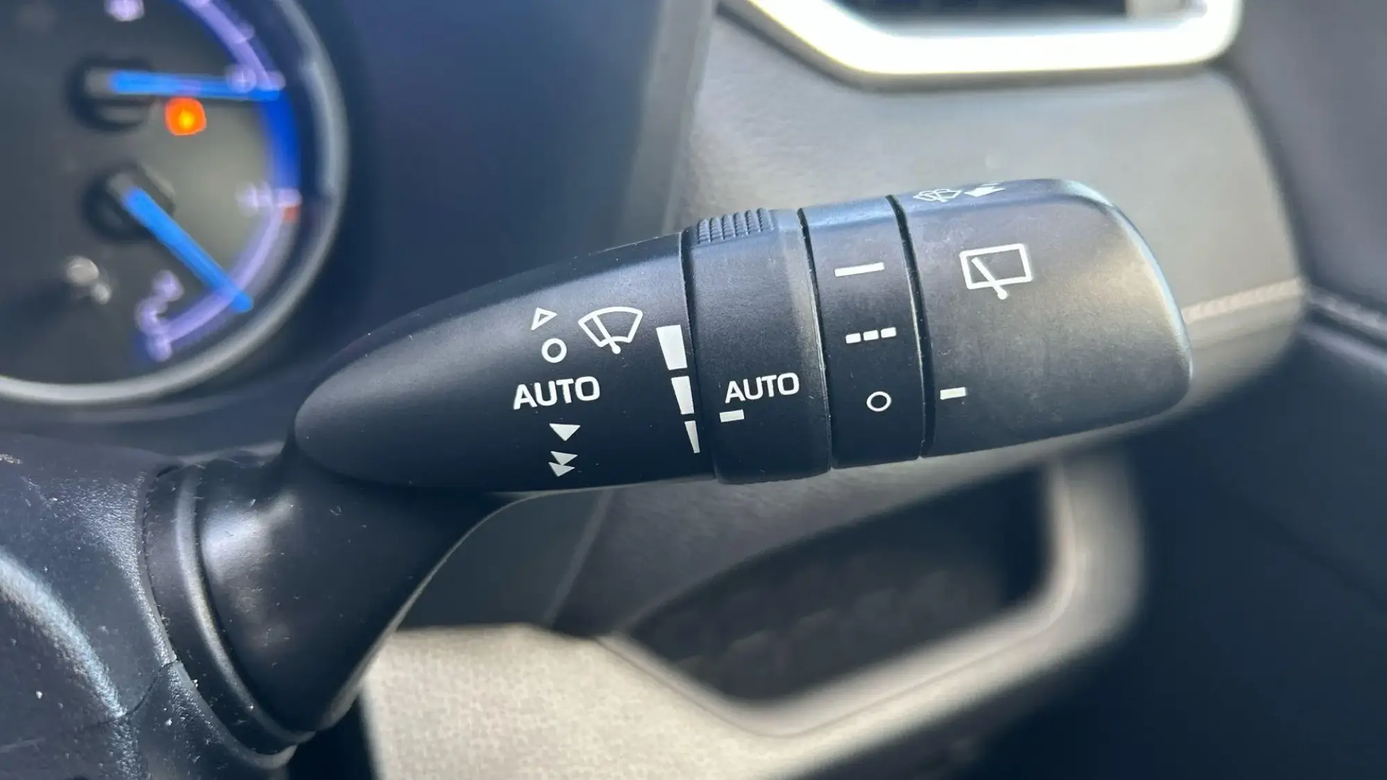 Toyota RAV4 Image 37 Toyota RAV4 Image 37