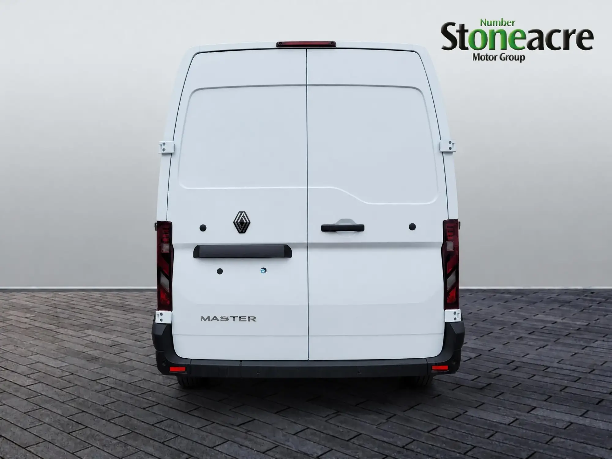 Renault Master 2.0 dCi MM35 Advance Auto L2 H2 Euro 6 (s/s) 5dr YP76NWJ Image 3 Renault Master 2.0 dCi MM35 Advance Auto L2 H2 Euro 6 (s/s) 5dr YP76NWJ Image 3