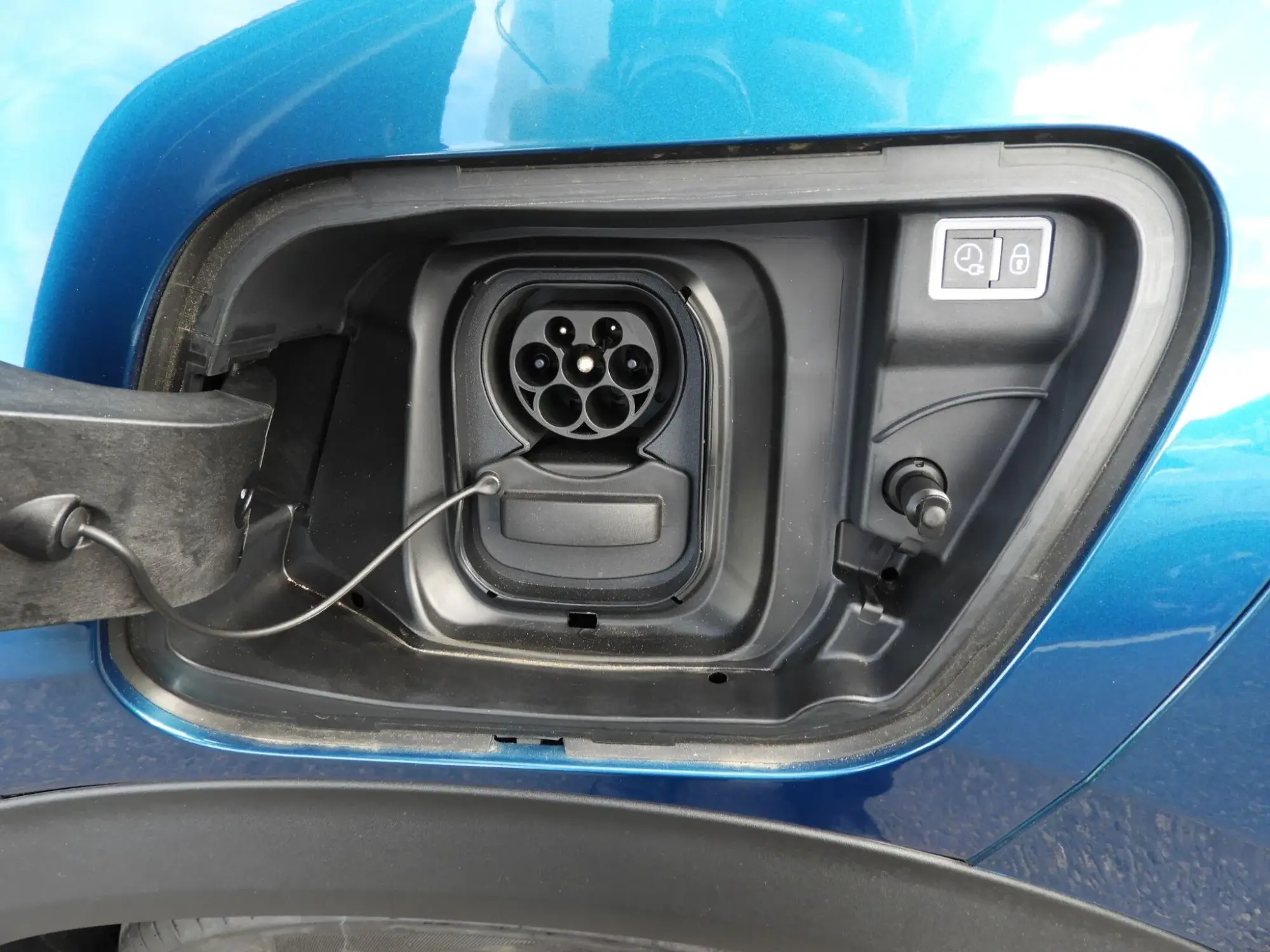 Peugeot E-2008 Image 20